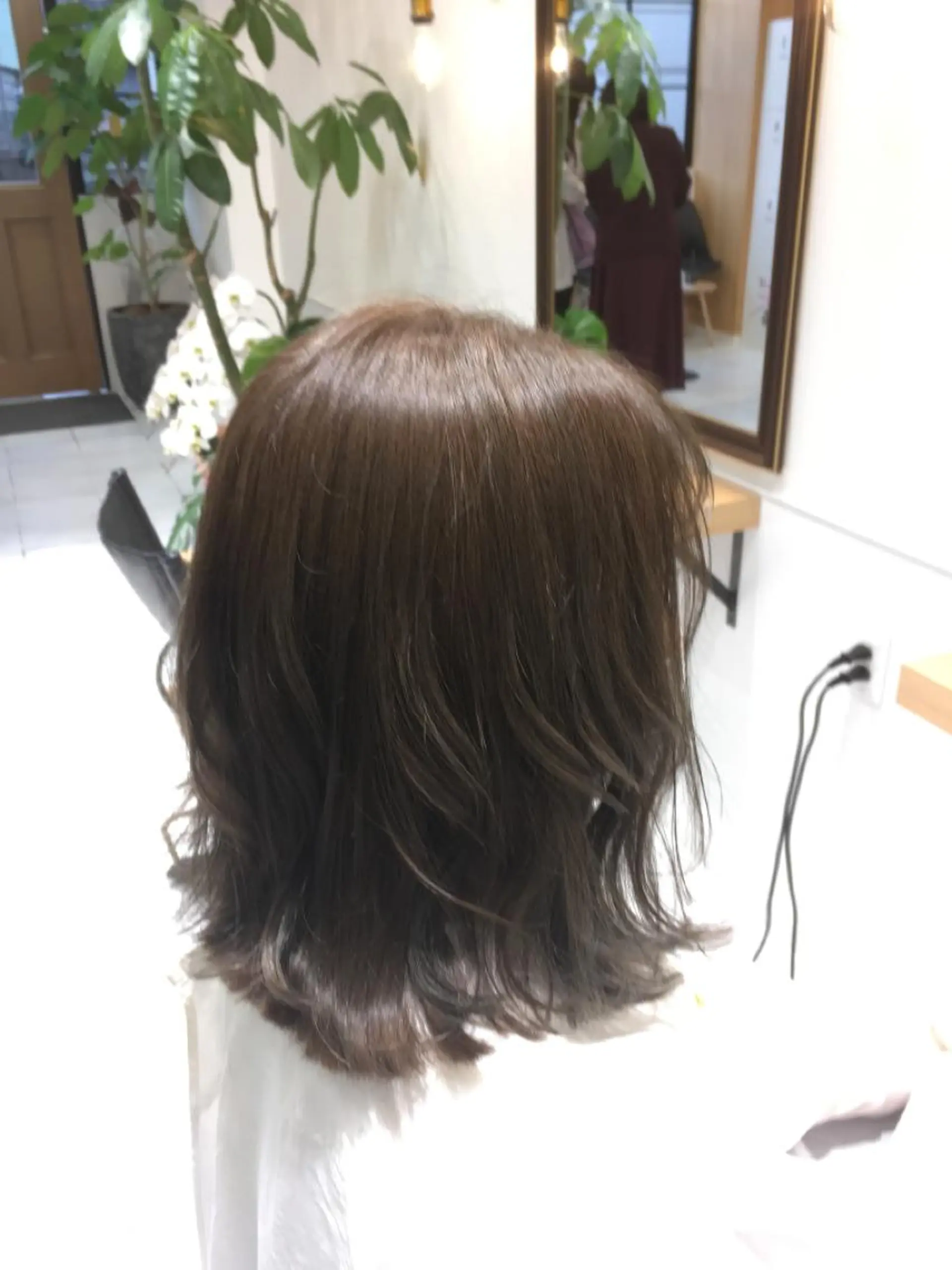 ミディアム カラー アッシュ アッシュブラウン ブラウンカラー オリーブアッシュ 神田 菜々子のヘアスタイル