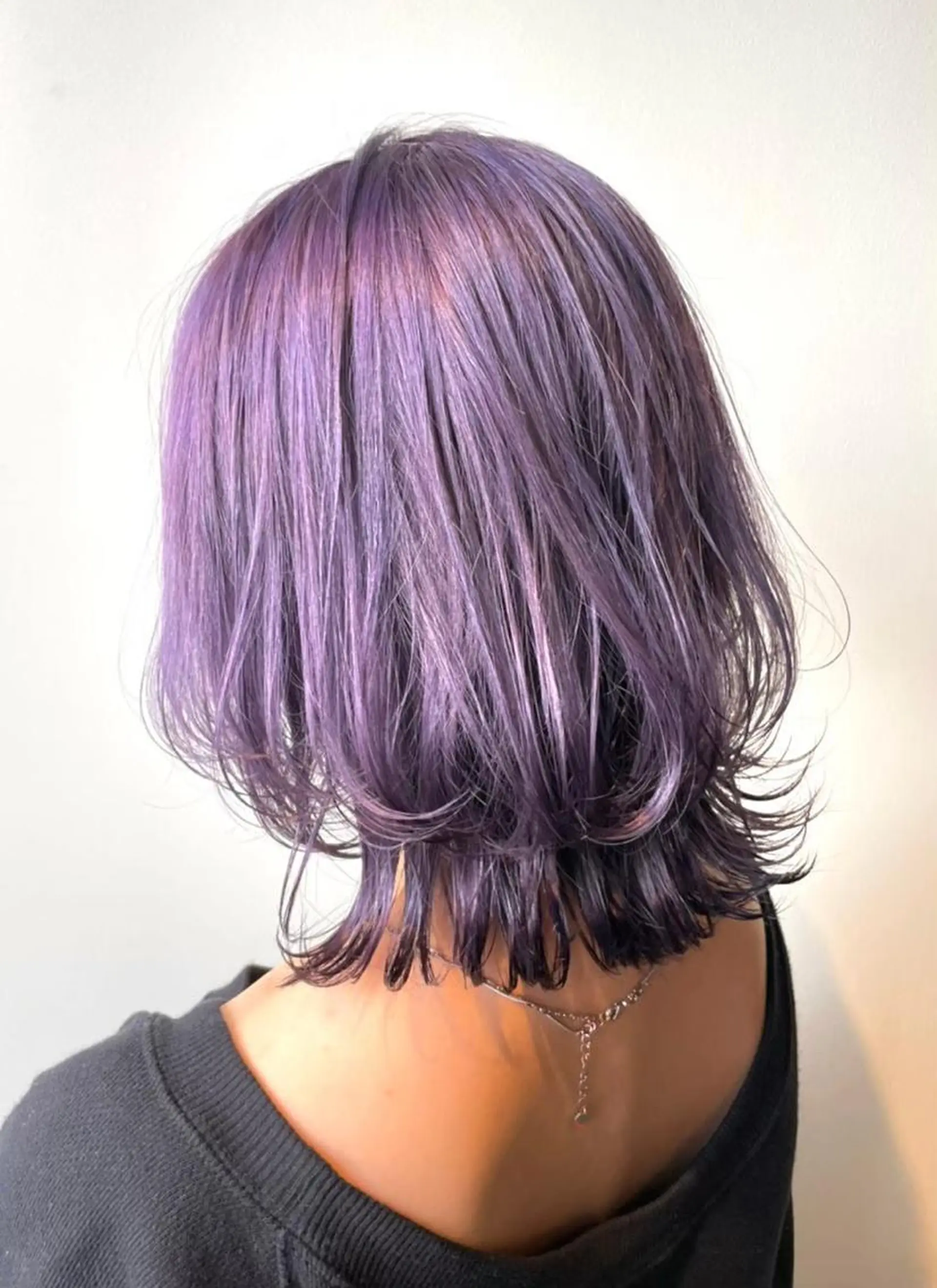 ショート カラー ヘアアレンジ ラベンダーカラー ウルフカット カット ヘアカラー トリートメント ヘアセット 金子 廉のヘアスタイル