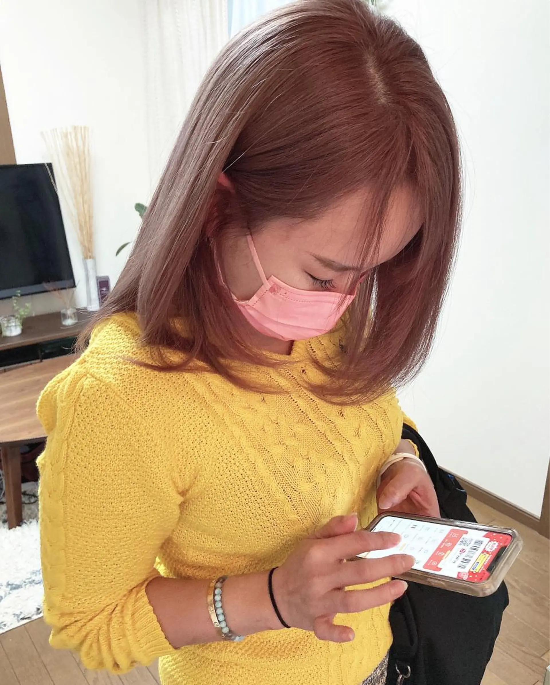 セミロング カラー MERCI所属・マツモト コウダイのヘアスタイル