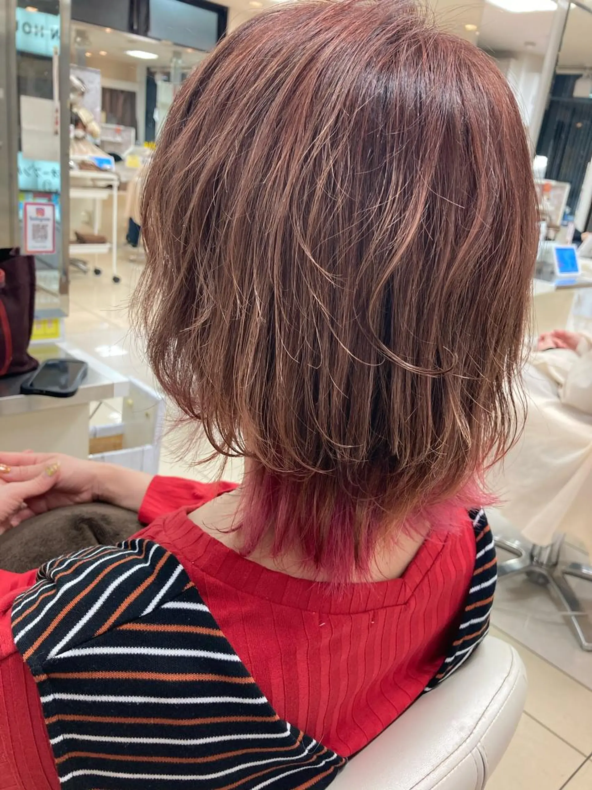 ミディアム 暖色系カラー❤️櫻井 亜美のヘアスタイル