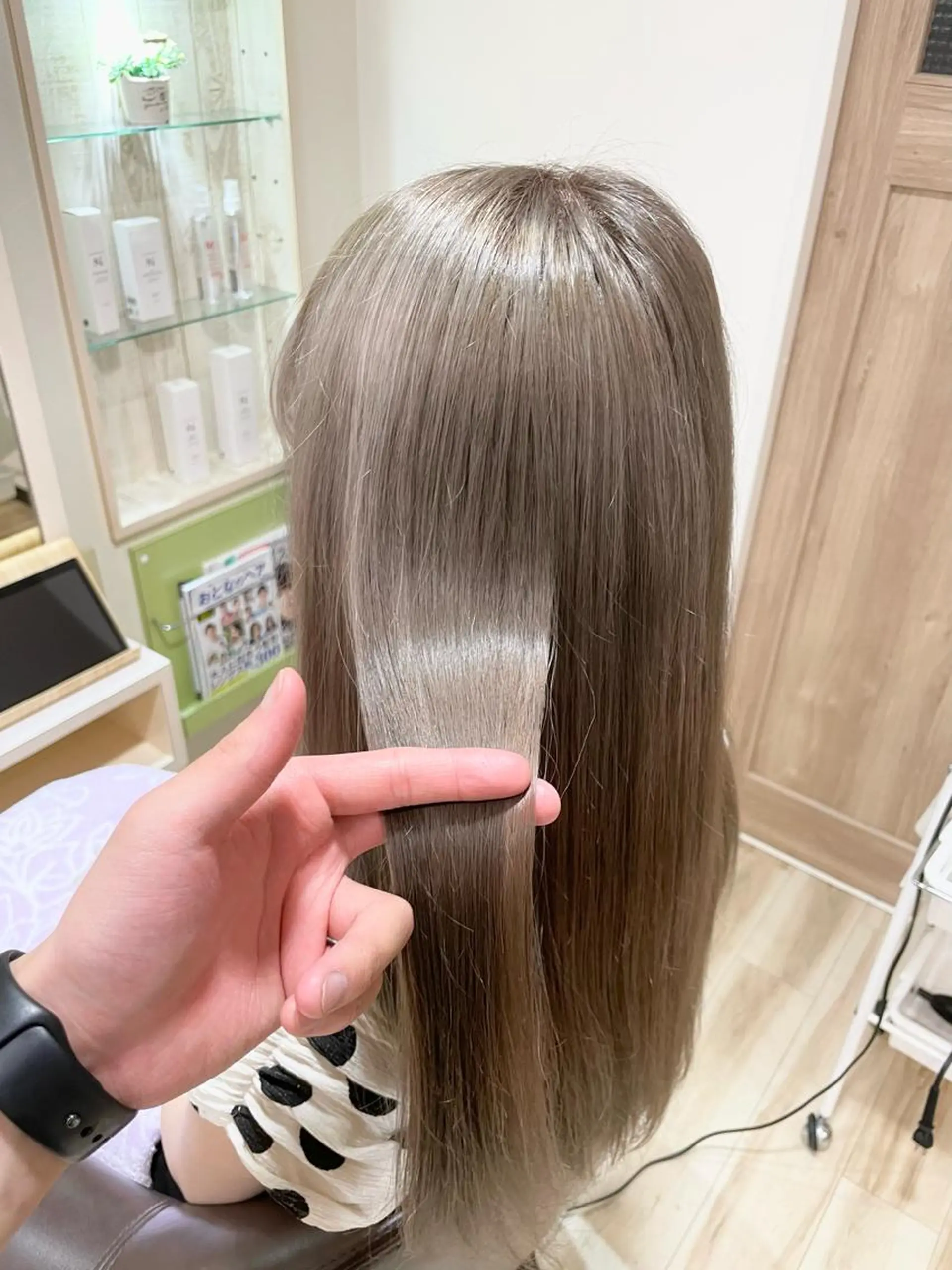 ロング カラー 🌈kamiiro 🌈のヘアスタイル
