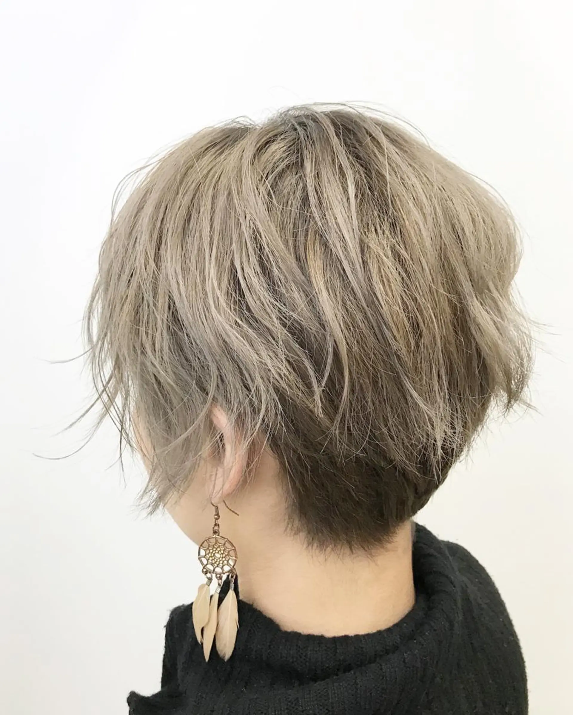 ショート カラー ダブルカラー ハイトーンカラー カット ヘアカラー トリートメント WONK. ウォンク 心斎橋のヘアスタイル