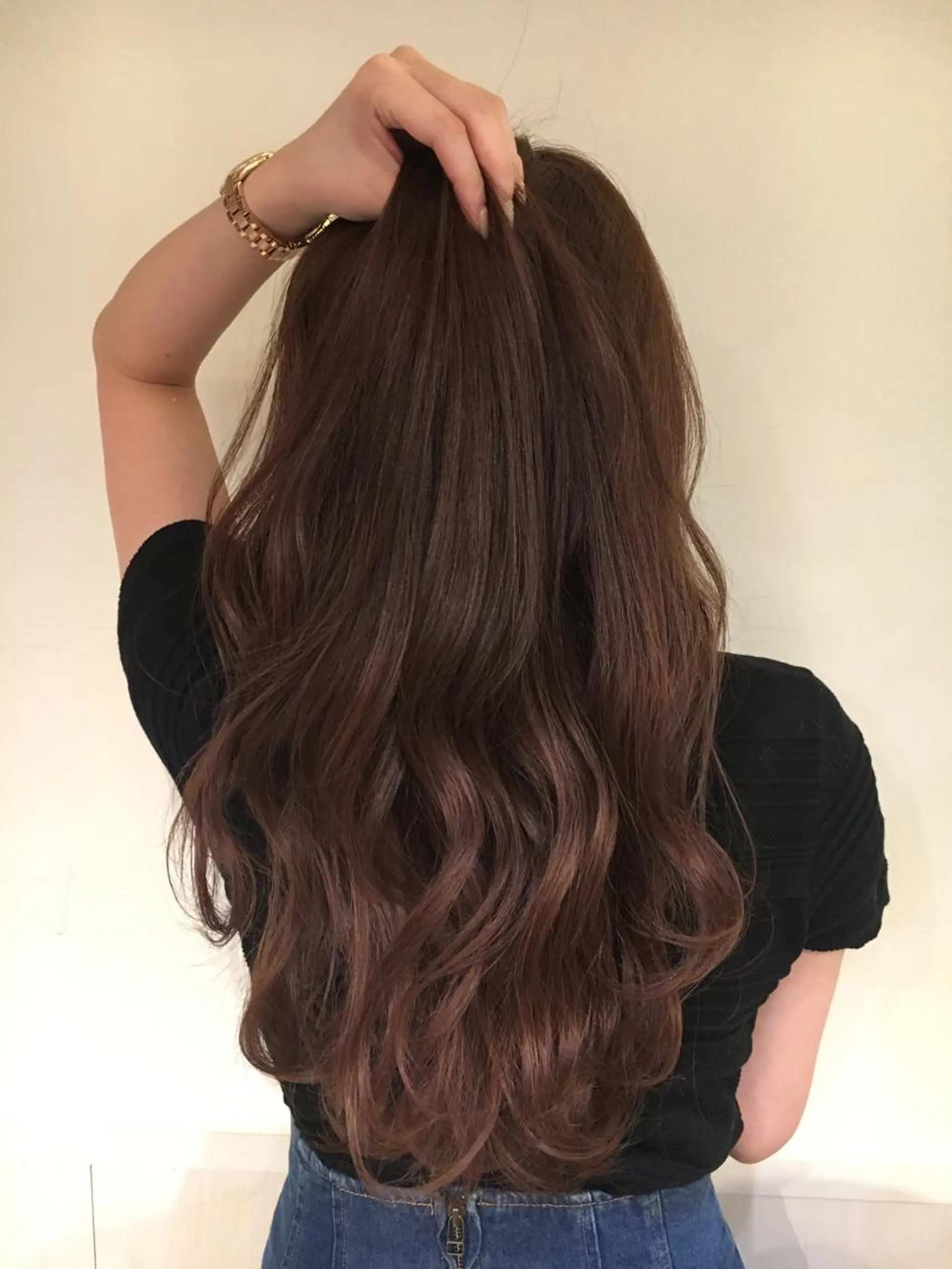 ロング カラー 野崎 ひかりのヘアスタイル