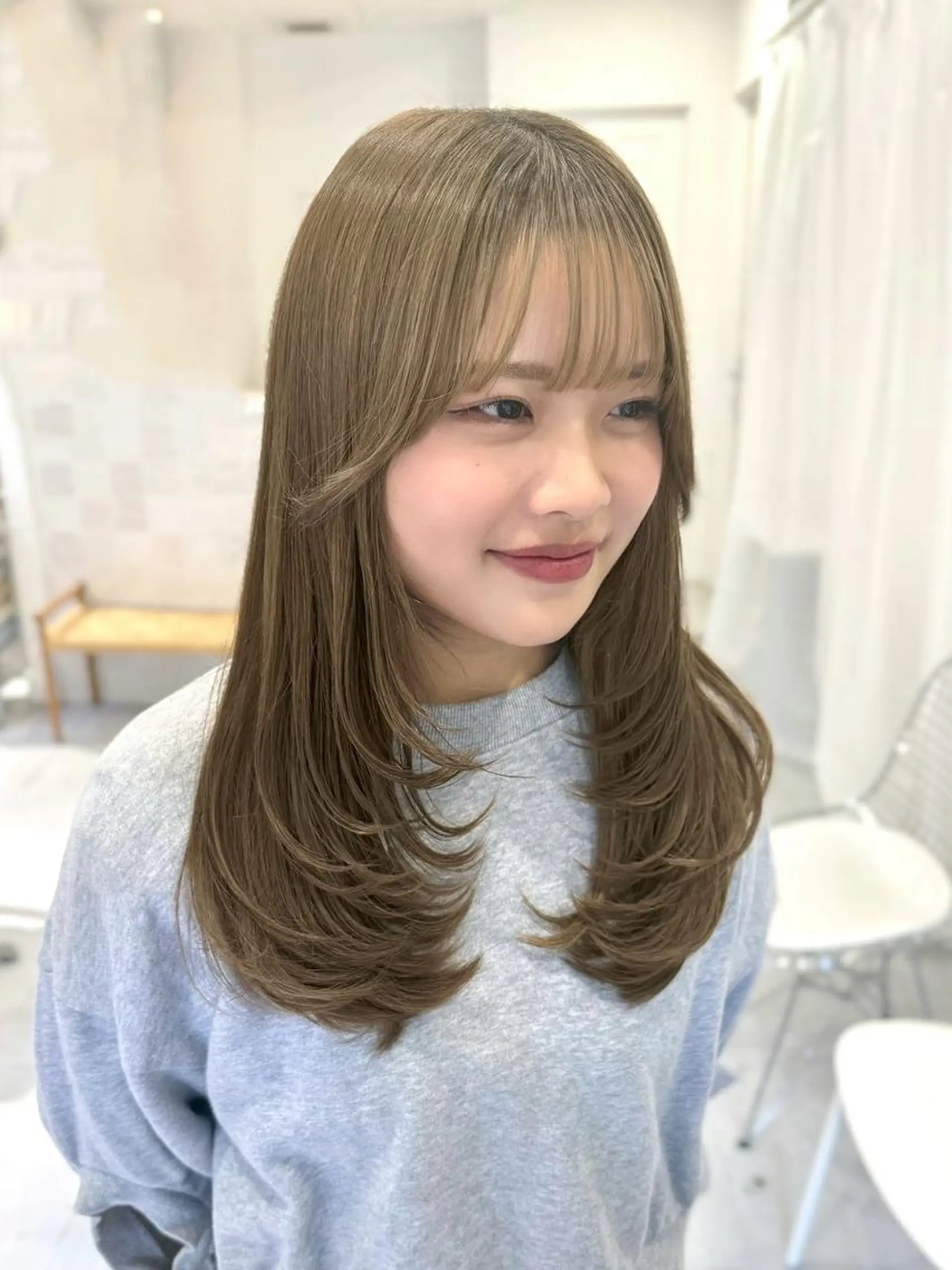 セミロング カット ヘアカラー トリートメント 韓国ヘア ‎🤍KANA🎀のヘアスタイル