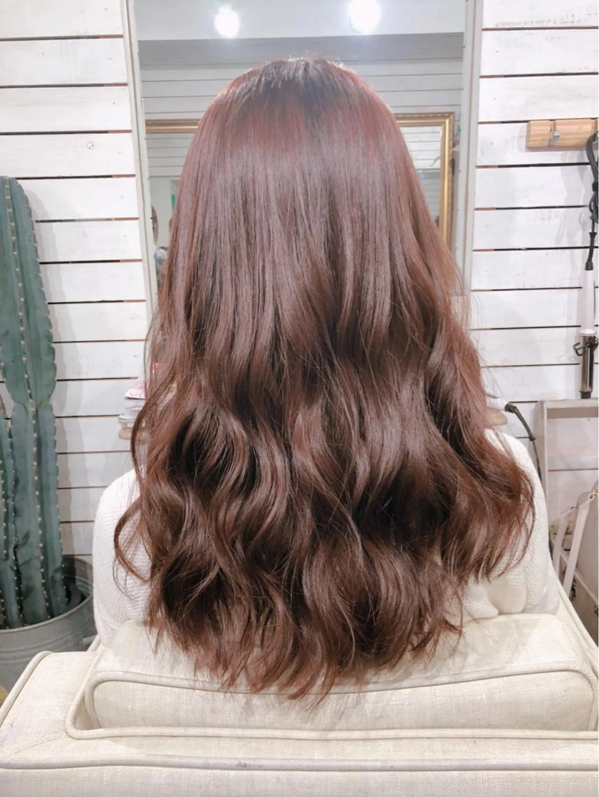 セミロング カラー ヘアアレンジ ブラウンカラー ピンクカラー ピンクブラウン カット ヘアカラー 🦋美髪／エクステ 🦋アベイクミのヘアスタイル