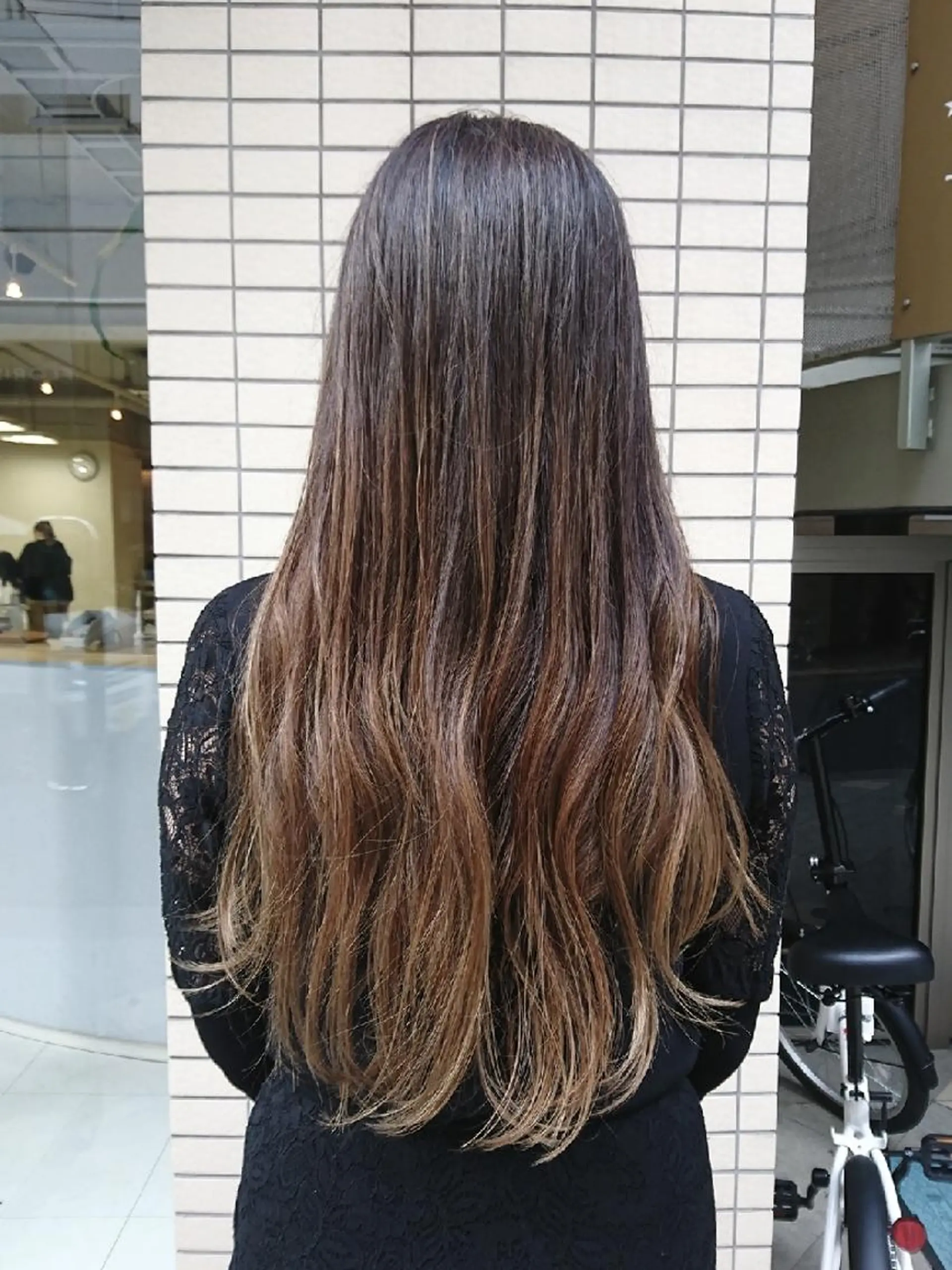 カラー ロング グラデーションカラー nagane sayakaのヘアスタイル