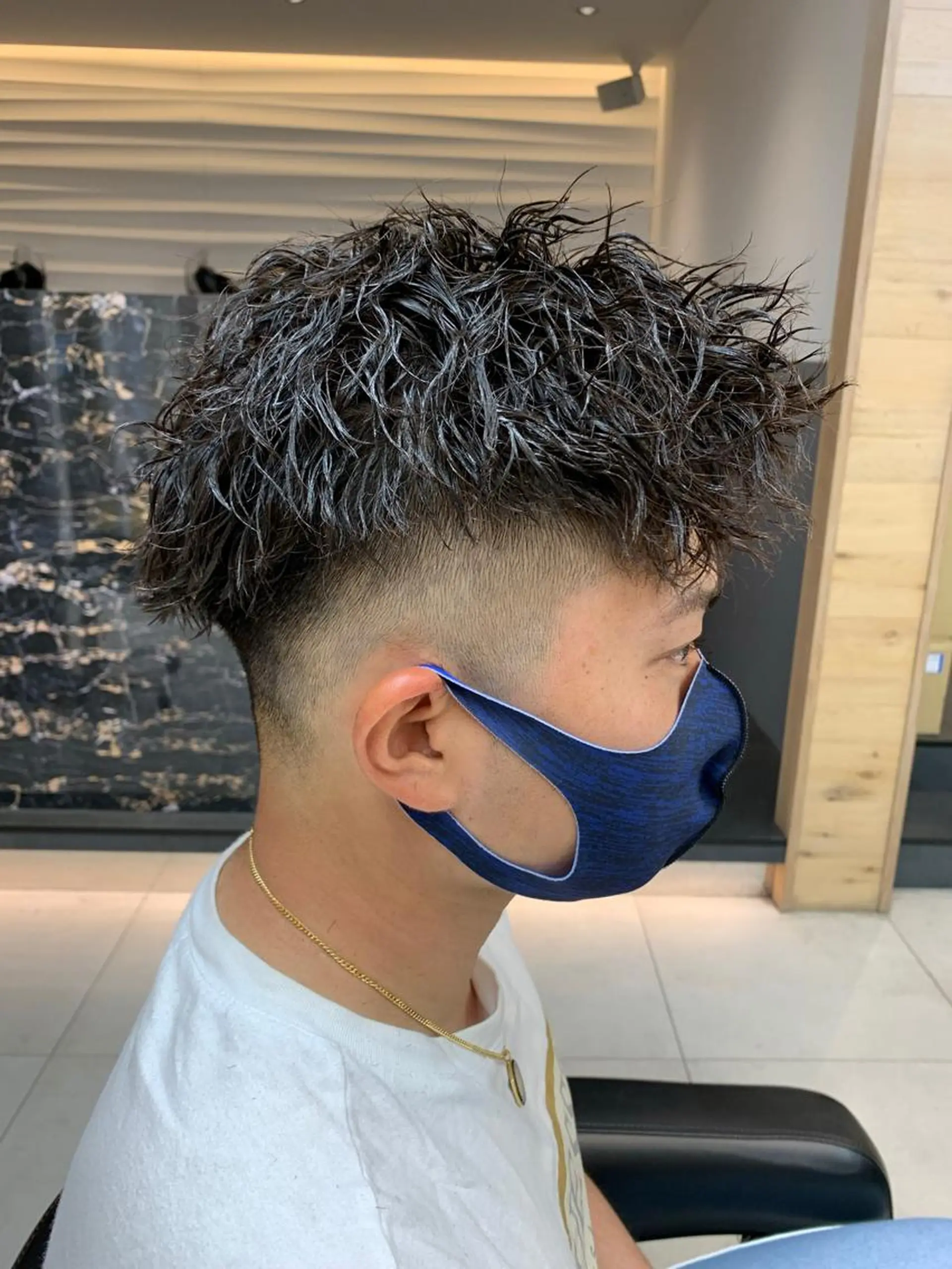 パーマ メンズ メンズブリーチ フェードカット メンズパーマ 学生（メンズ向け） スキンフェード L PLACE所属・L PLACE 丸山一希のヘアスタイル