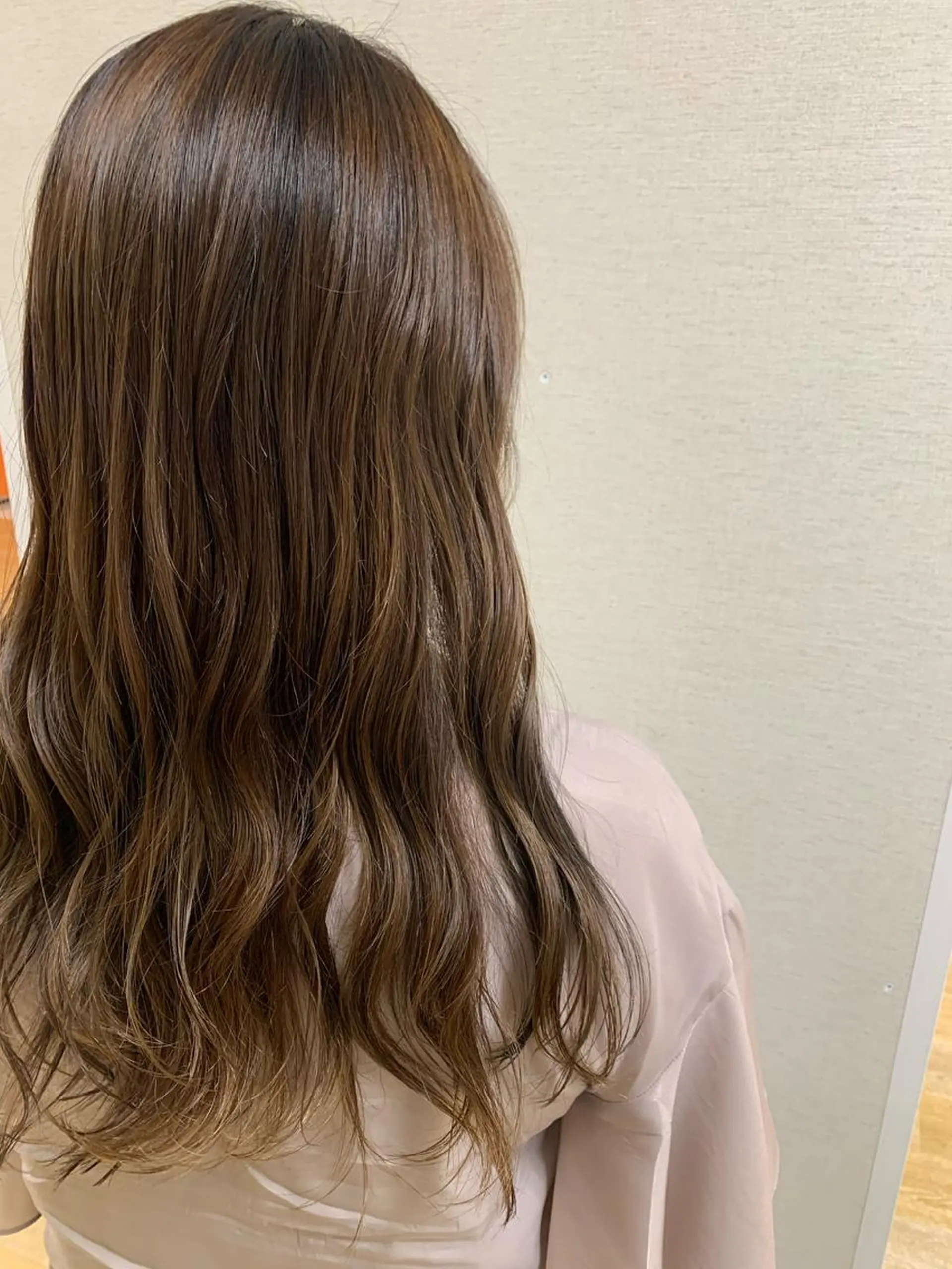 ロング カラー アッシュ 高橋友里亜 /フリーランスのヘアスタイル