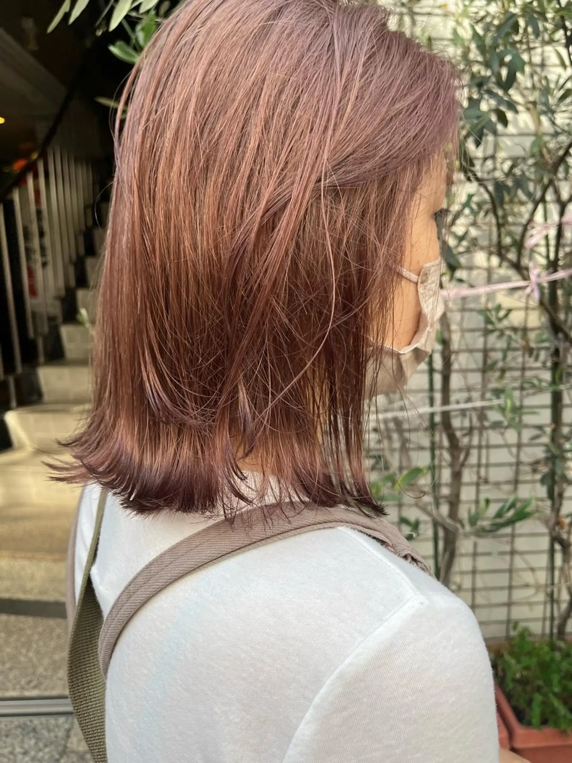 ミディアム カラー ヘアアレンジ ベージュカラー ダブルカラー ピンクカラー ピンクベージュ カット ヘアカラー トリートメント ヘアセット 🌷ボブ/髪質改善 ストレートのヘアスタイル
