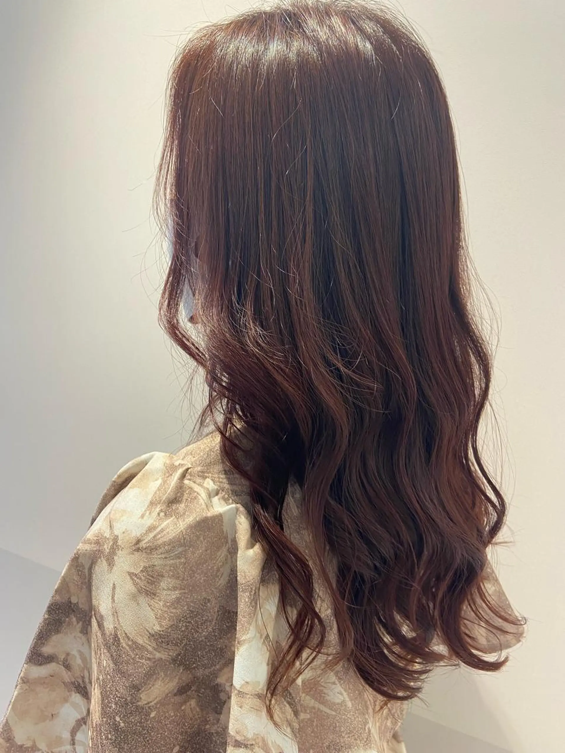 ロング カラー マツザキ チナツのヘアスタイル
