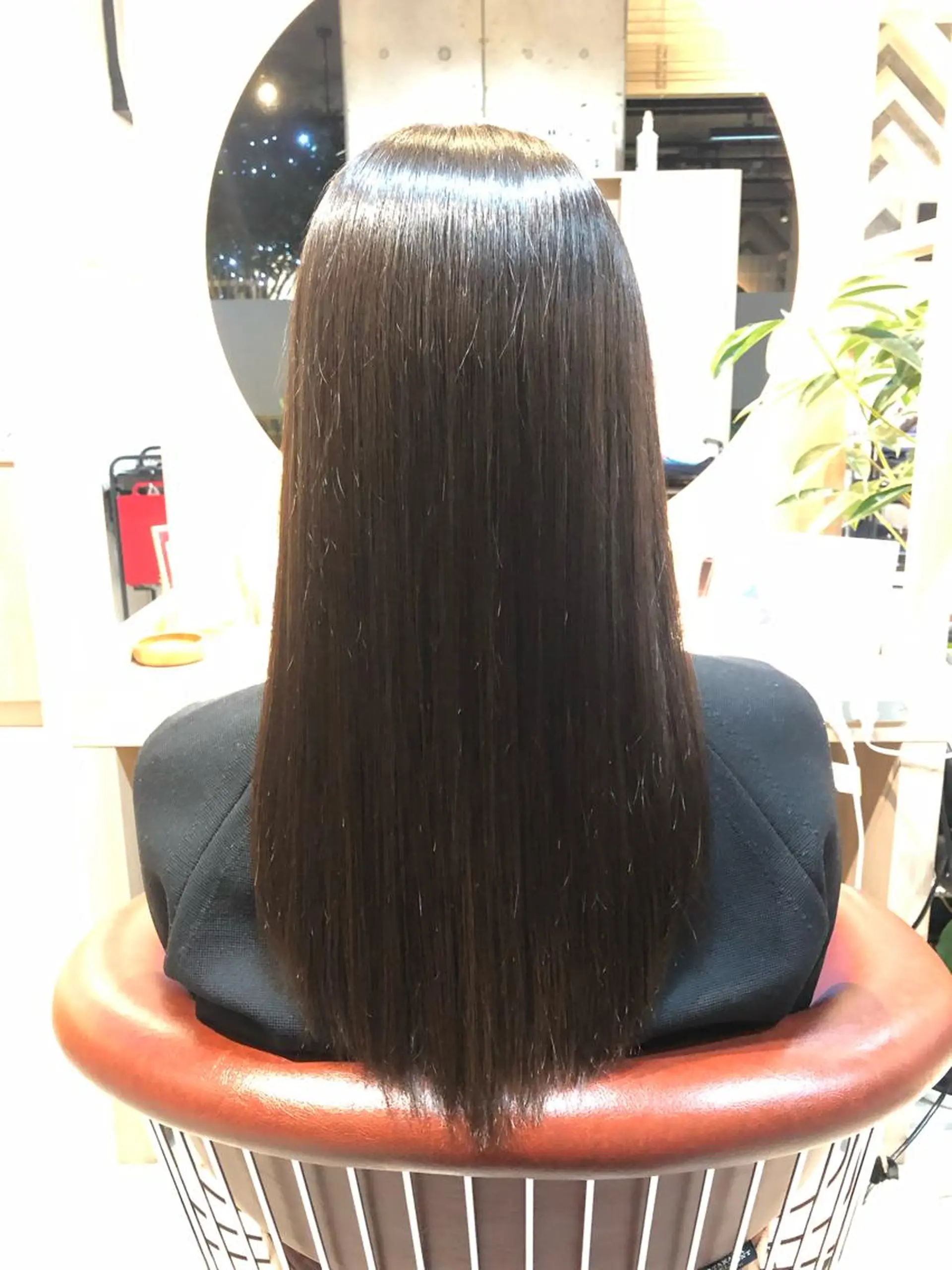 ロング カット 縮毛矯正 トリートメント 美髪応援！ツヤ髪 🦩対馬🦩のヘアスタイル