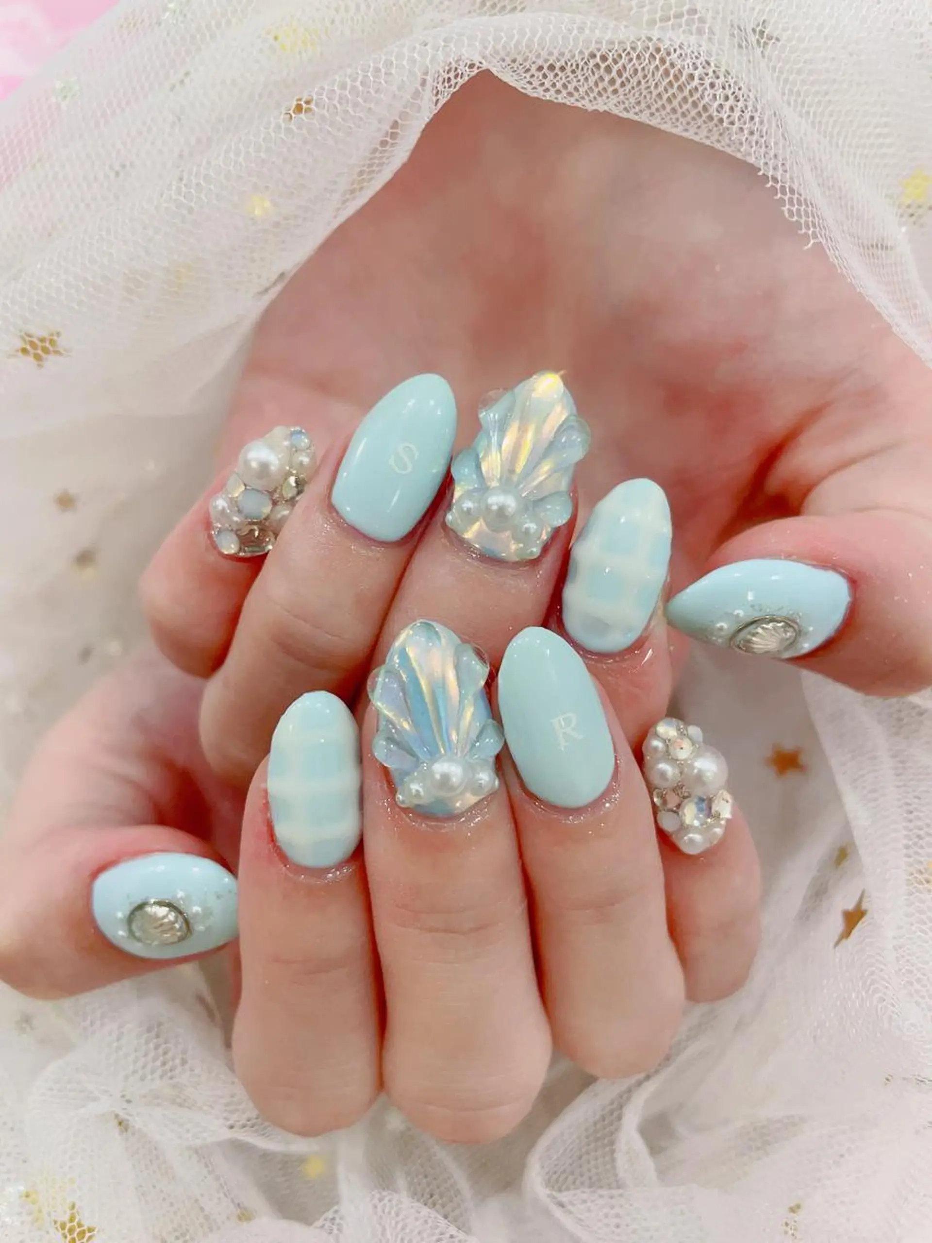 ミディアム ネイル ハンドネイル cho nailのネイルデザイン