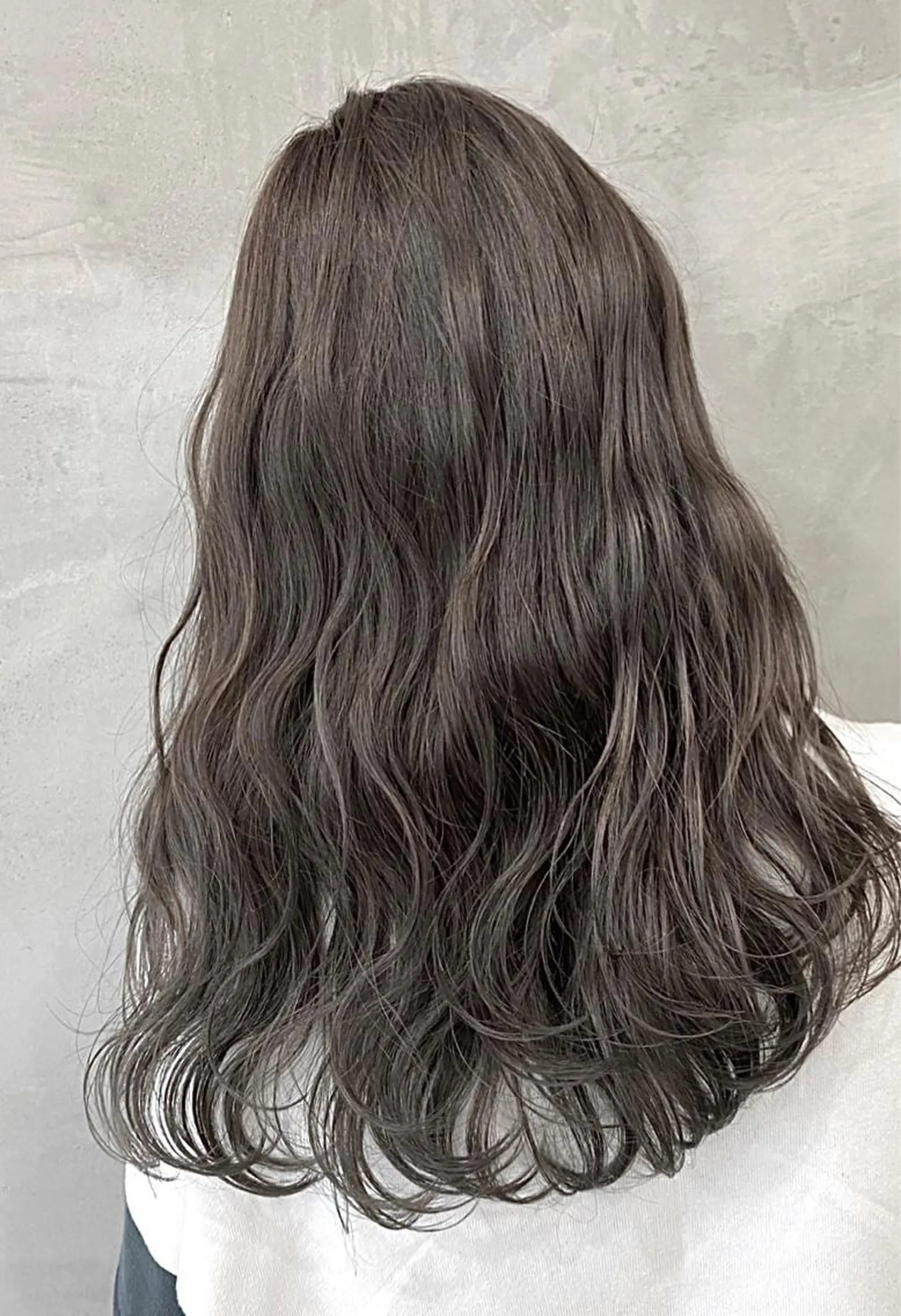 ロング カラー ベージュカラー ブリーチ 透明感カラー ダブルカラー グレージュ pesca 長町南店 OIKAWAのヘアスタイル