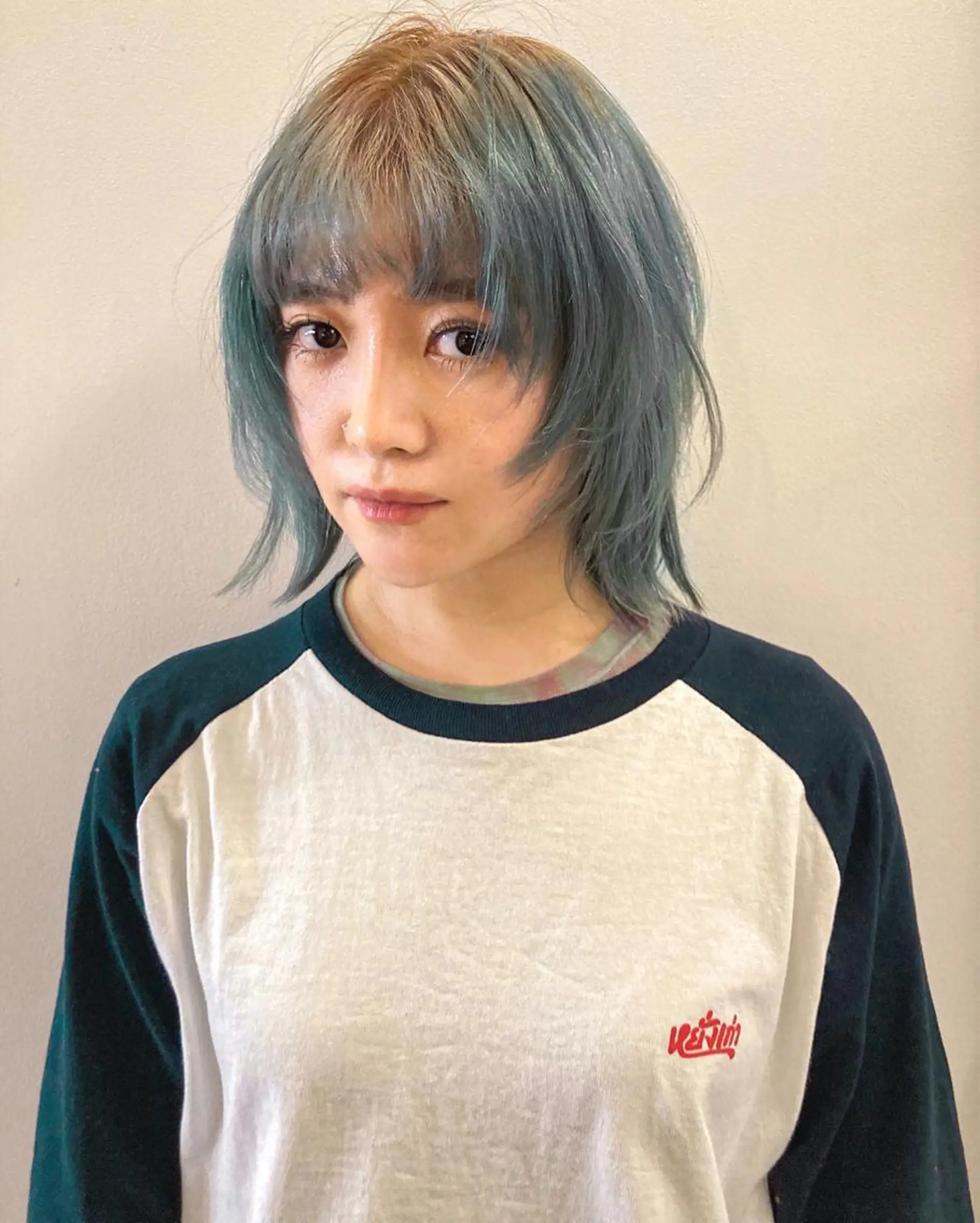 ミディアム 🫧艶ハイトーン ブリーチ🫧シモのヘアスタイル