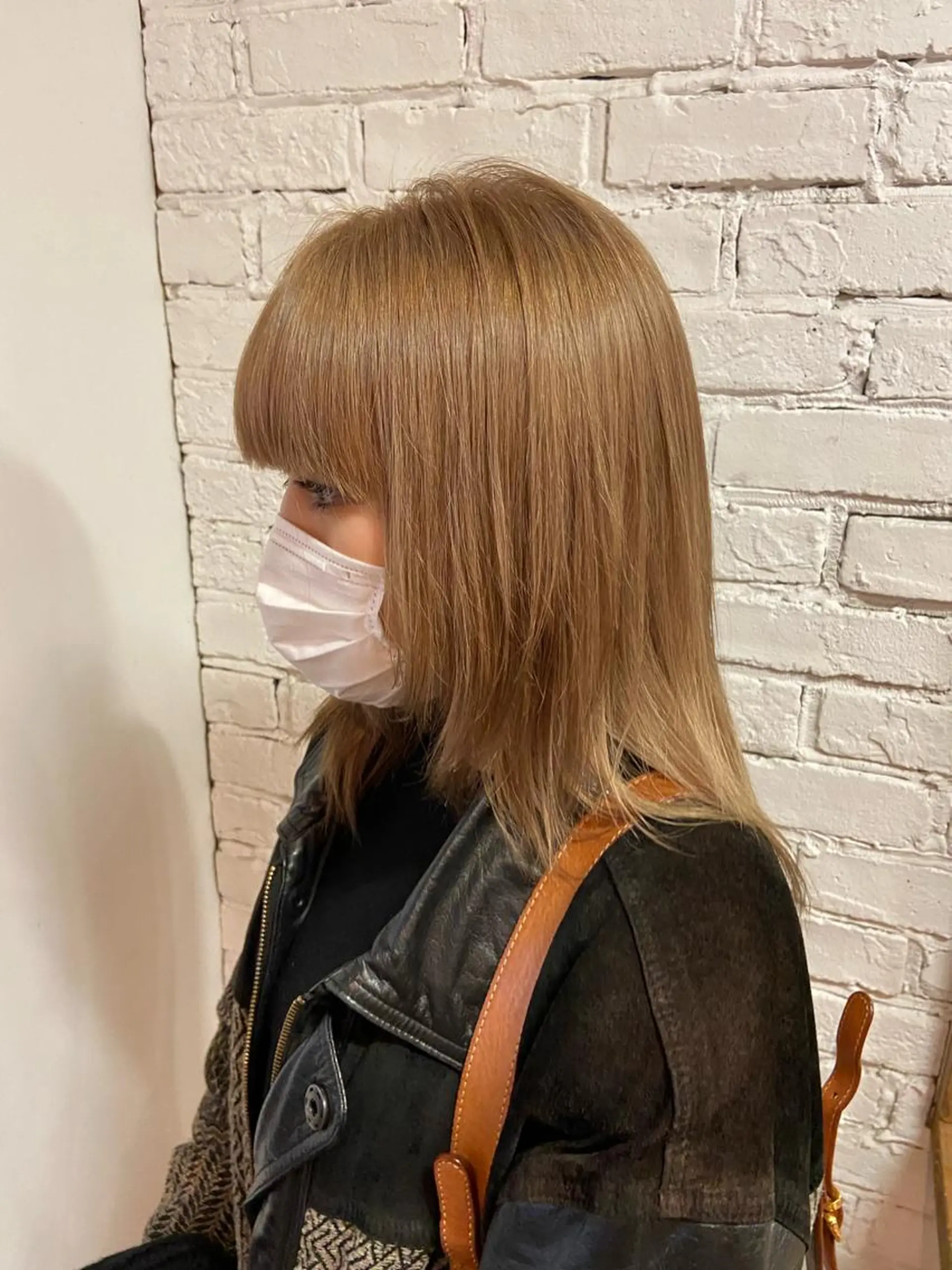 セミロング カラー ベージュカラー ミルクティーベージュ sola方南町所属・原一真/ 外国人ショートヘアのヘアスタイル