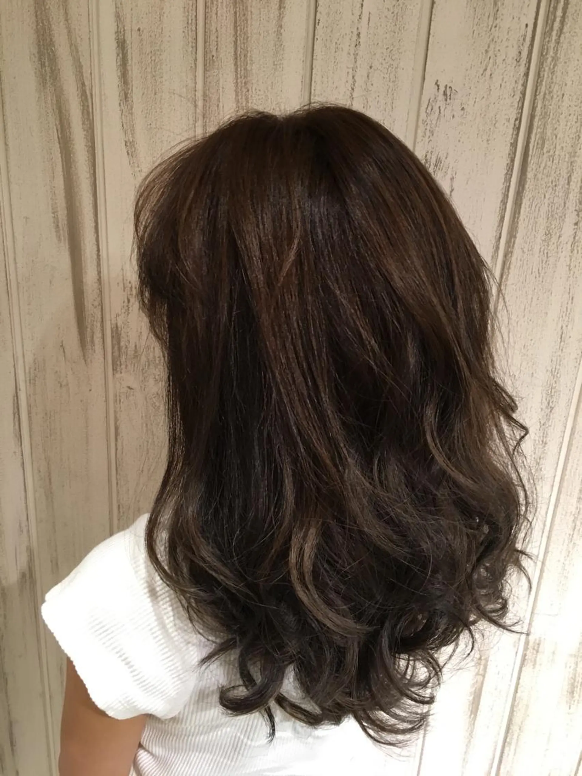 ロング カラー グレージュ ハイライトカラー ハイライト FENICE onthe beach所属・永井大樹✨ 透明感カラー✨のヘアスタイル