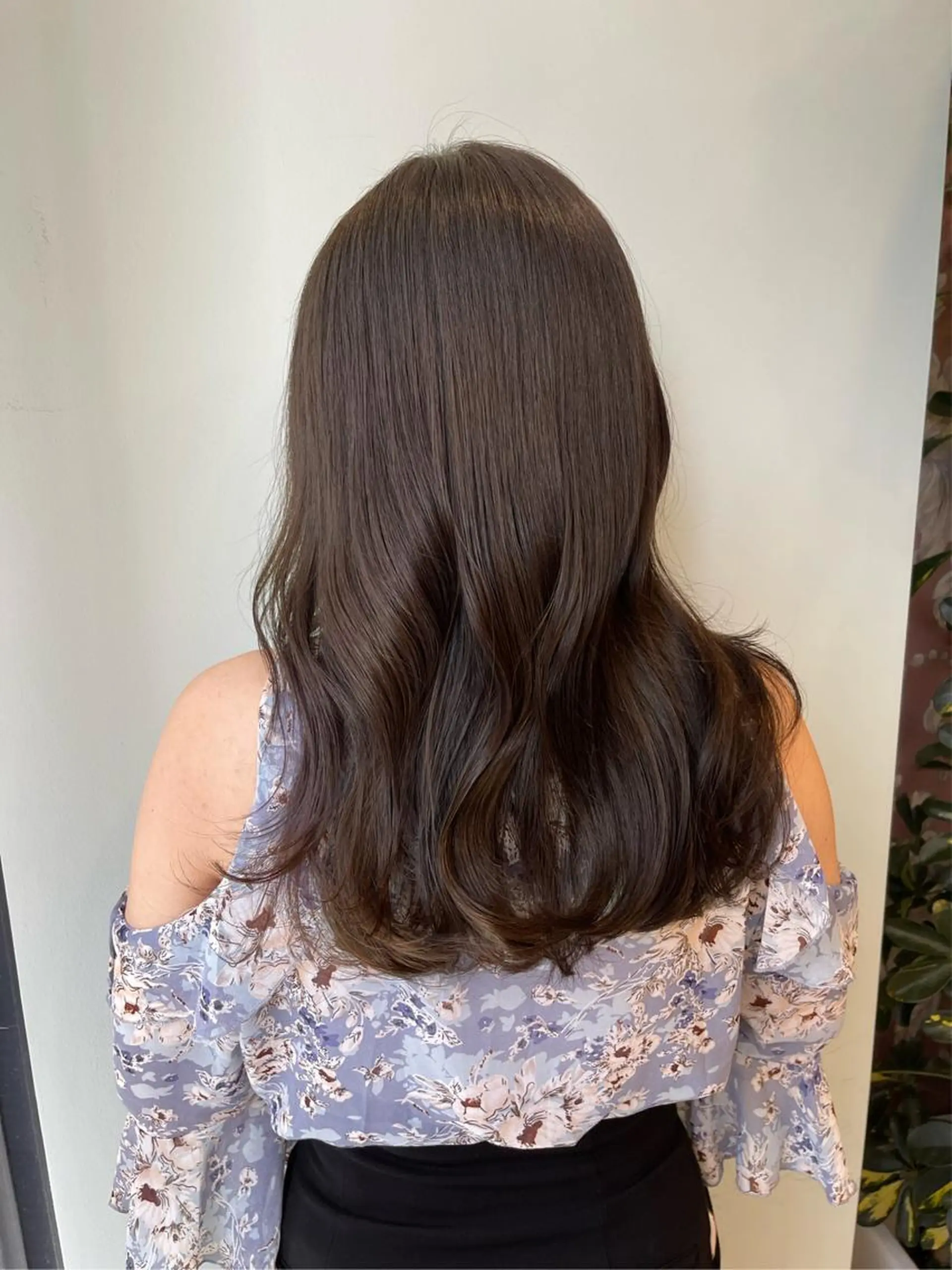 ロング カラー ヘアアレンジ 関谷 あいみのヘアスタイル