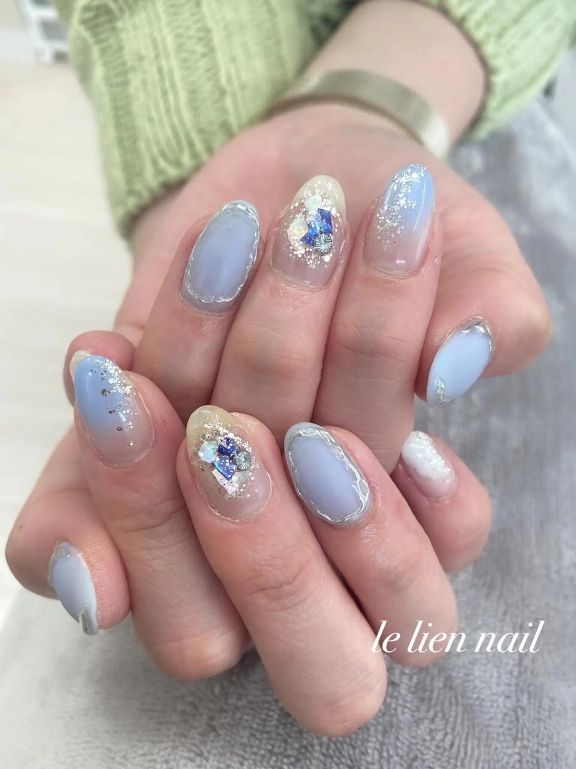 ネイル ブルー ニュアンスネイル ハンドネイル le lien nailのネイルデザイン