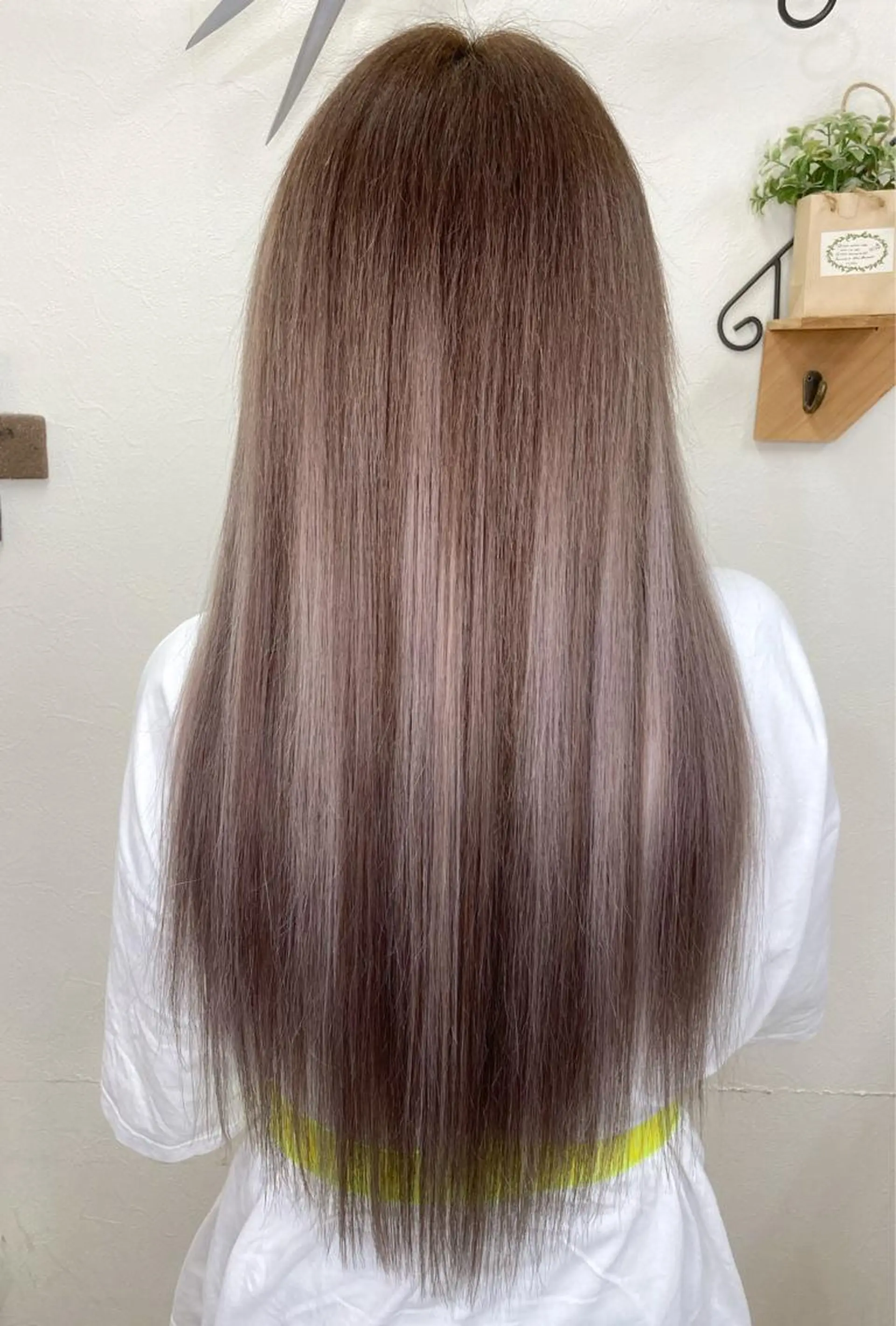 ロング カラー アッシュ グレージュ ハイライトカラー ハイライト ヘアカラー トリートメント エクステ KEISUKE/ 池袋✨エクステのヘアスタイル