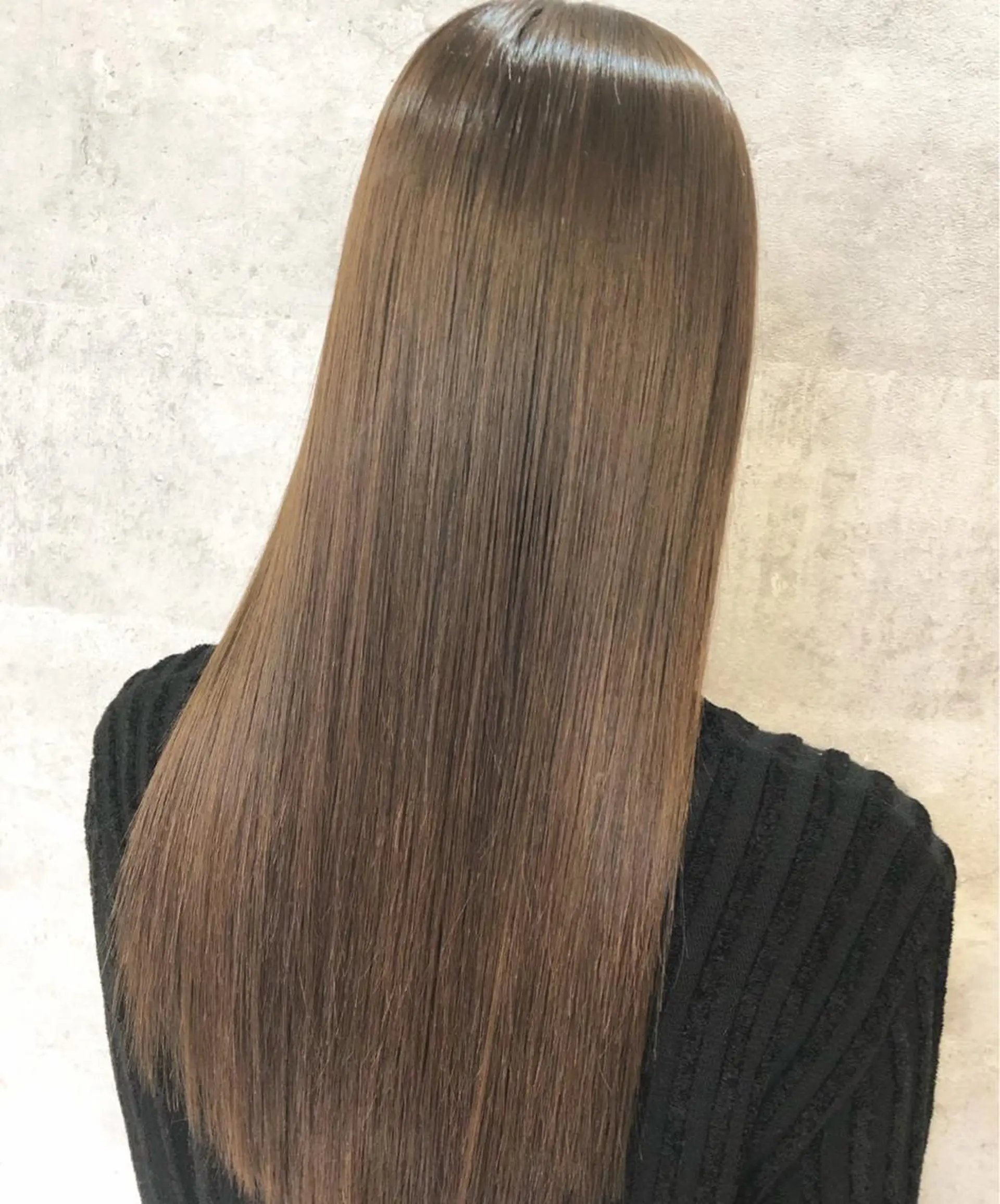 ロング カラー アディクシーカラー イルミナカラー トリートメント i  plus＋所属・髪質改善で 憧れの潤艶美髪にのヘアスタイル