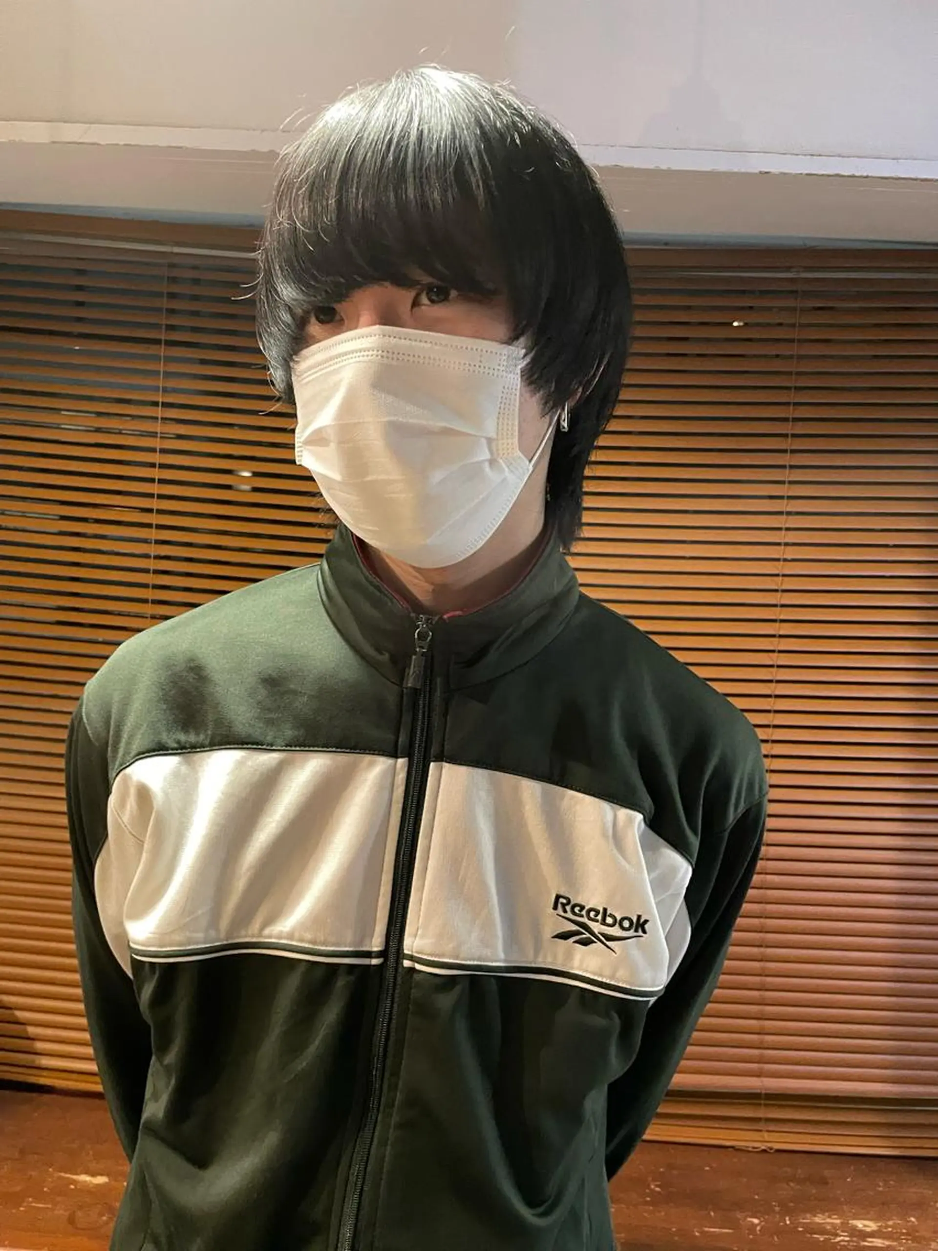 メンズ マッシュウルフ マッシュ メンズウルフカット ウルフカット silo所属・silo MOKA 顔周りカット🦦のヘアスタイル