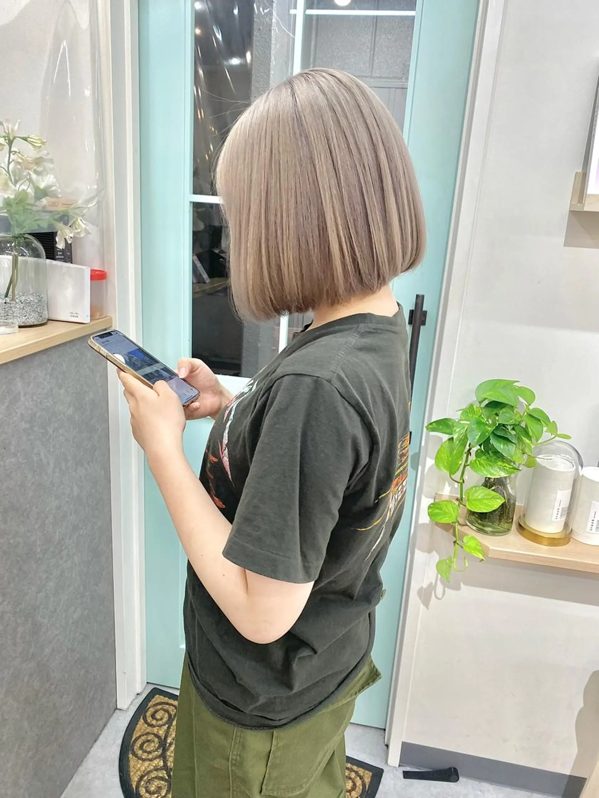 ミディアム カラー グレージュ カット ヘアカラー トリートメント ヘアセット 💘カラー特化美容師 尾崎拓己のヘアスタイル