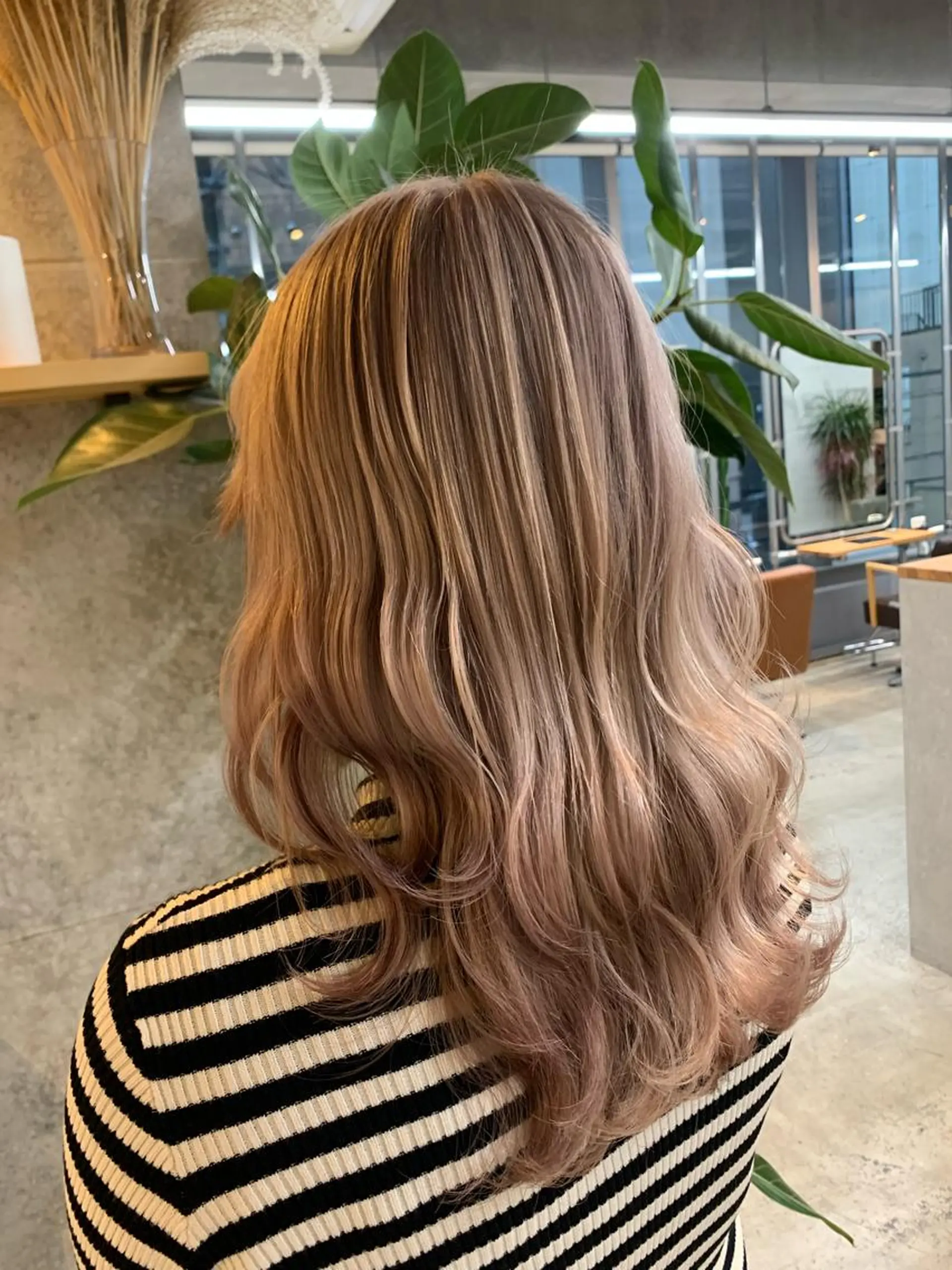 ロング カラー ヘアカラー トリートメント 天野 開のヘアスタイル