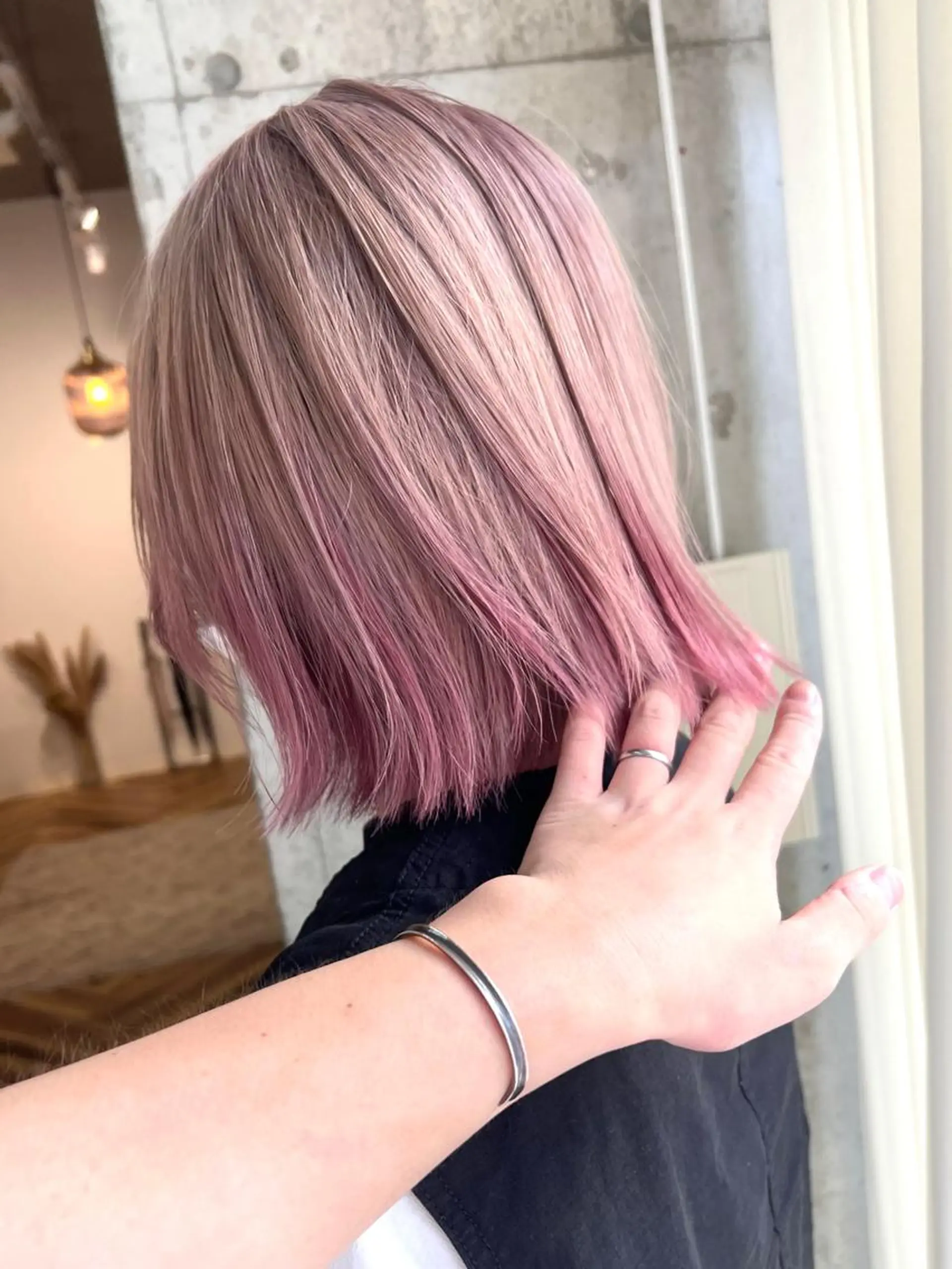 ショート カラー バレイヤージュ ブリーチ ケアブリーチ ハイライトカラー インナーカラー ヘアカラー トリートメント lani 天神大名/ブリーチのヘアスタイル