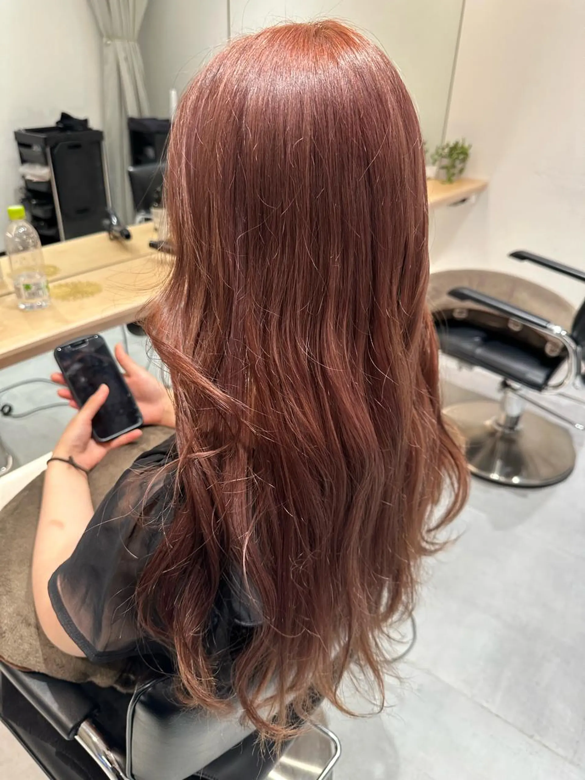 ロング カラー ヘアアレンジ ベージュカラー ピンクカラー ピンクベージュ ヘアカラー トリートメント ヘッドスパ ヘアセット 垢抜け韓国風ヘア カラーMIKUのヘアスタイル