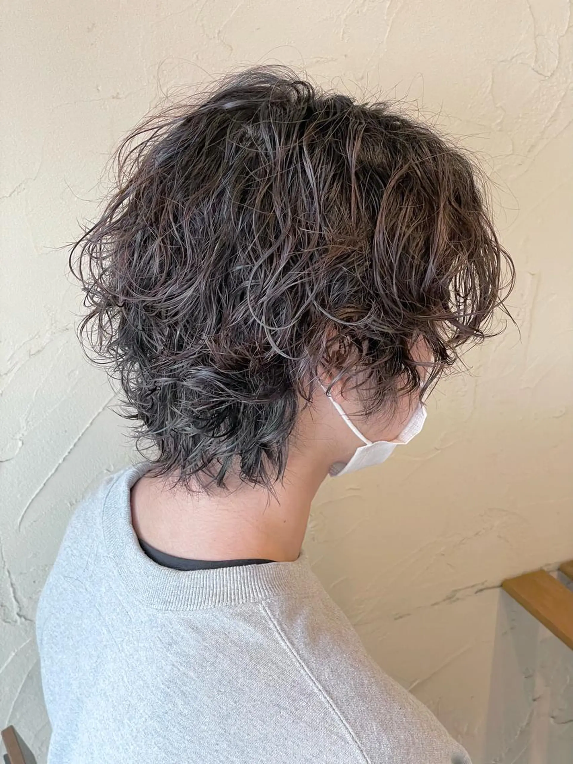 ミディアム パーマ メンズ ミディアムパーマ メンズパーマ 波巻きパーマ メンズウルフカット ウルフカット カット パーマ メンズ特化/パーマ指 名No.1/百瀬太郎のヘアスタイル