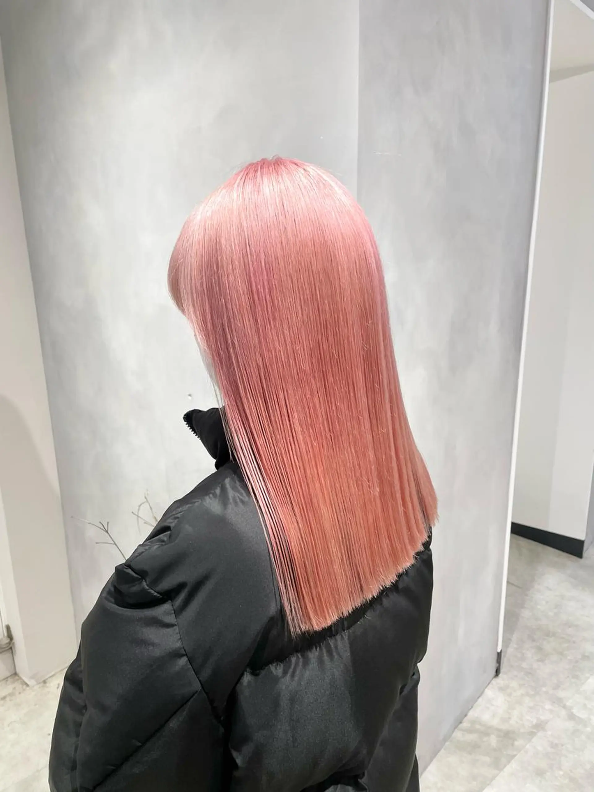 ロング カラー ピンクカラー ホワイトピンク meme原宿所属・ブロンド・ハイトーン ／遠藤将太のヘアスタイル