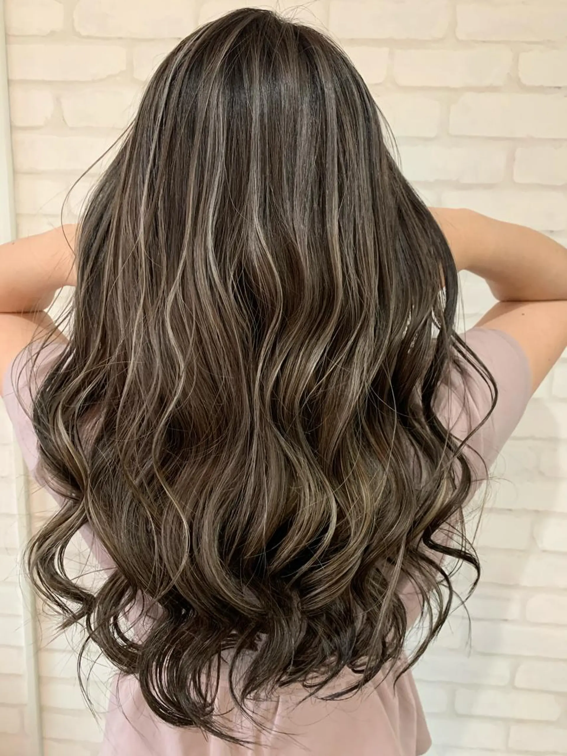 ロング カラー カット ヘアカラー トリートメント ココテラス所属・小谷 梨奈のヘアスタイル