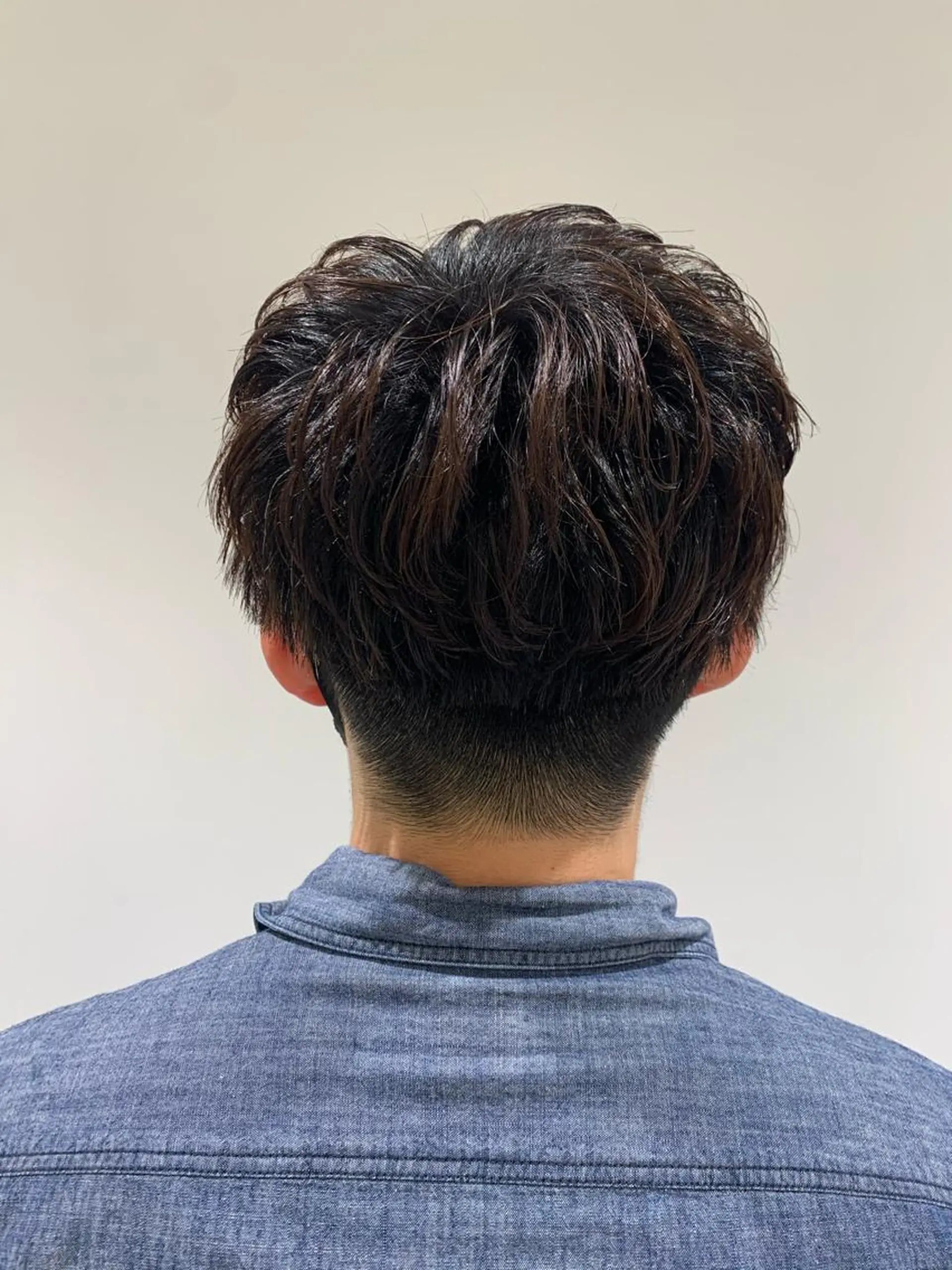 ショート パーマ メンズ マッシュ メンズパーマ ショートヘア カット メンズ縮毛矯正🦊ハ イトーン　RYOKAのヘアスタイル