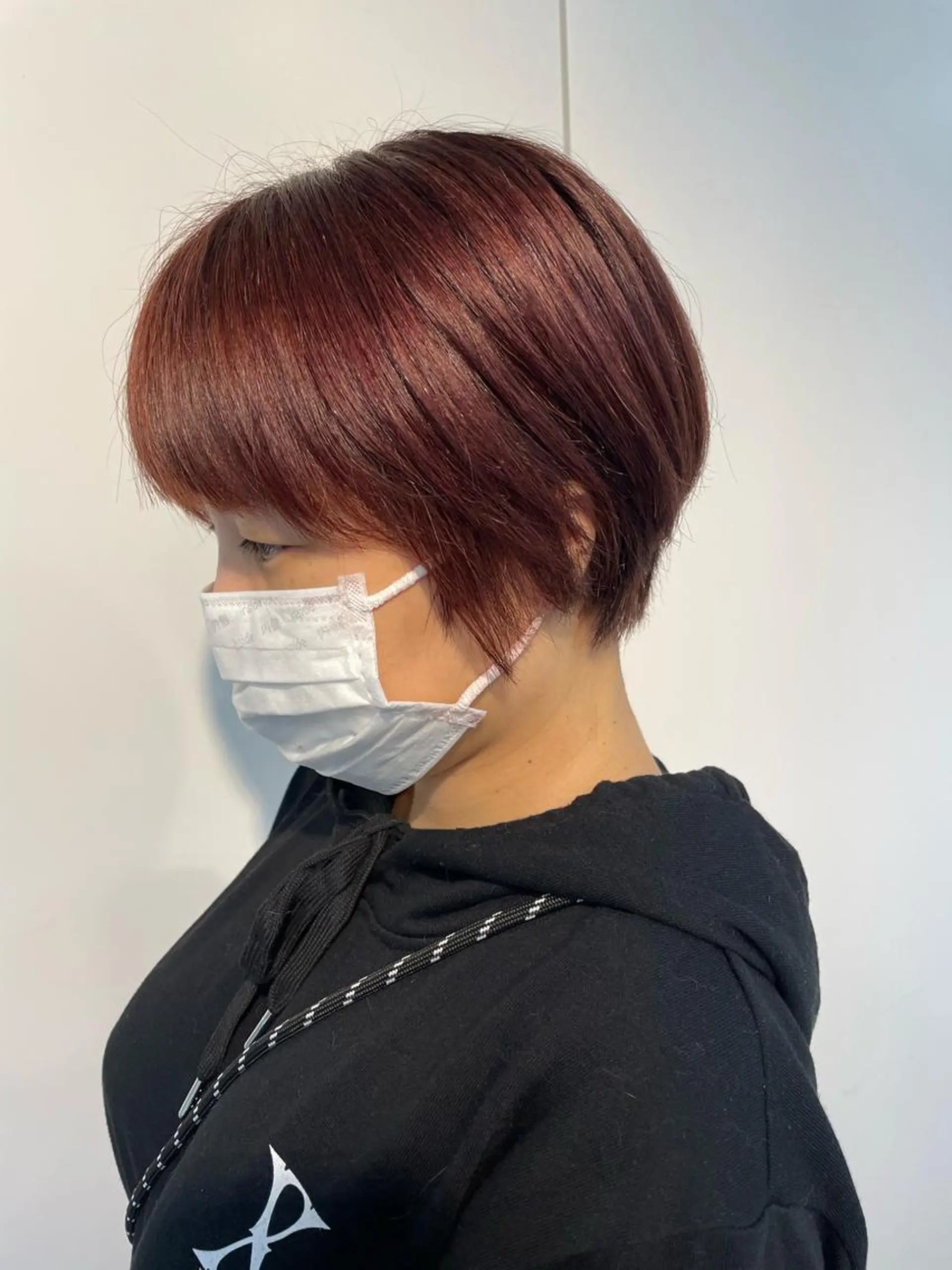 ショート カラー ショートボブ カシス ピンクカラー ボブ ショートヘア 🍮中山詩乃🍮顔 まわりデザイン◎のヘアスタイル