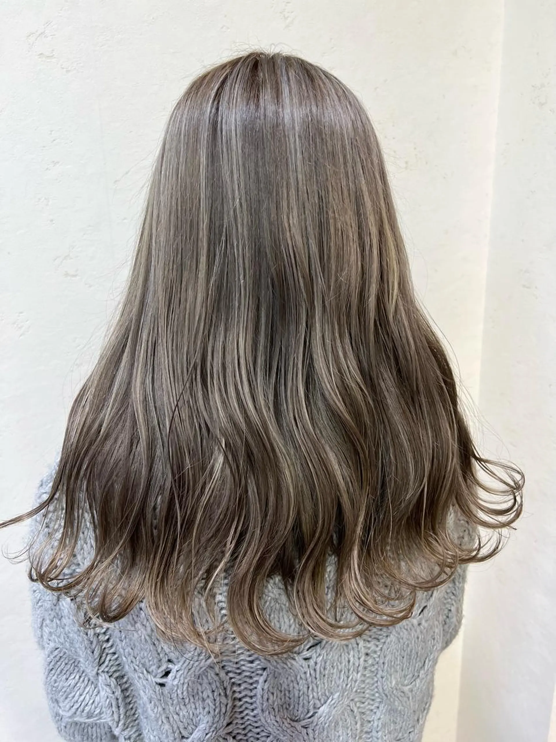 ロング カラー カット ヘアカラー トリートメント mana .のヘアスタイル