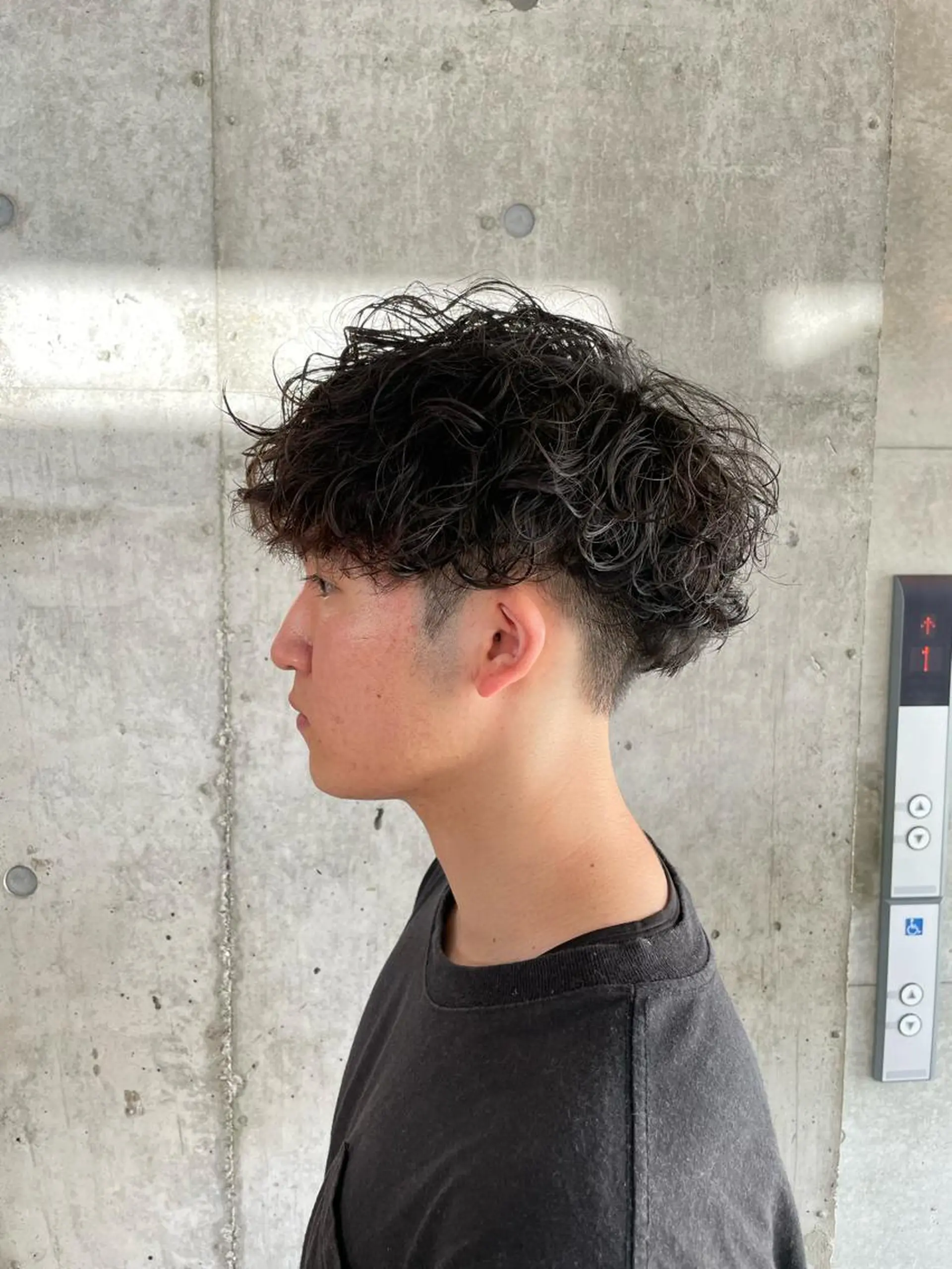 ショート パーマ メンズ 波巻きパーマ カット パーマ トリートメント 🔥メンズ特化パーマ 🦖増田弘明🦖のヘアスタイル
