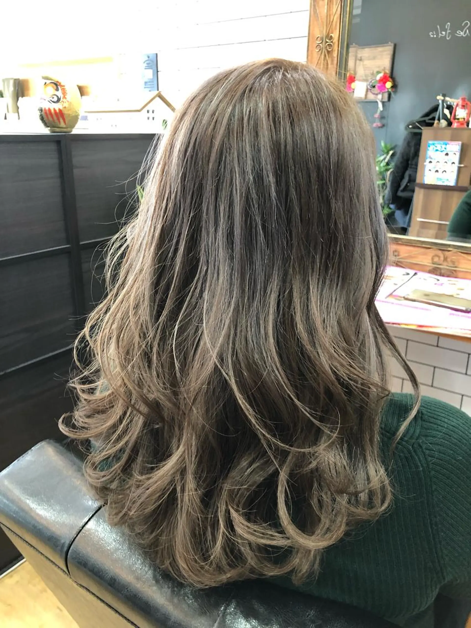 ロング カラー ヘアカラー トリートメント THREE所属・THREE 関根大のヘアスタイル