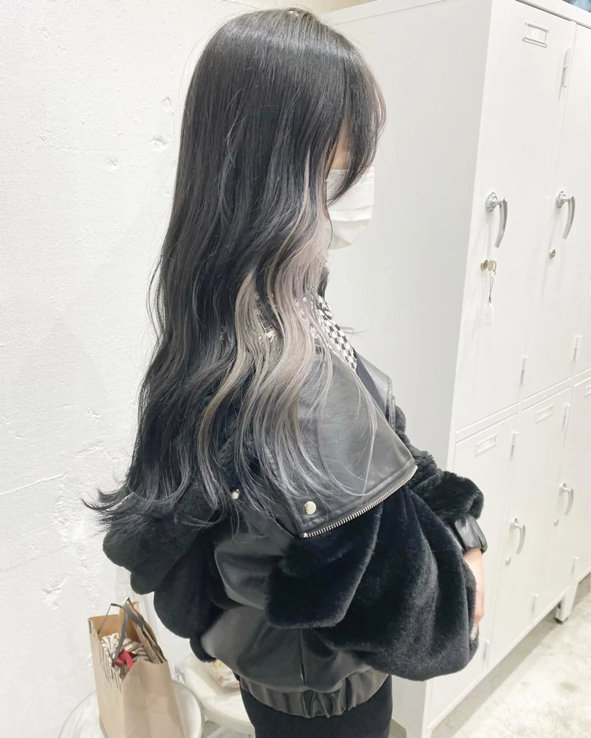 ロング カラー ヘアアレンジ 切りっぱなしボブ アッシュ アッシュグレー ベージュカラー 黒髪 ササキ カズマのヘアスタイル