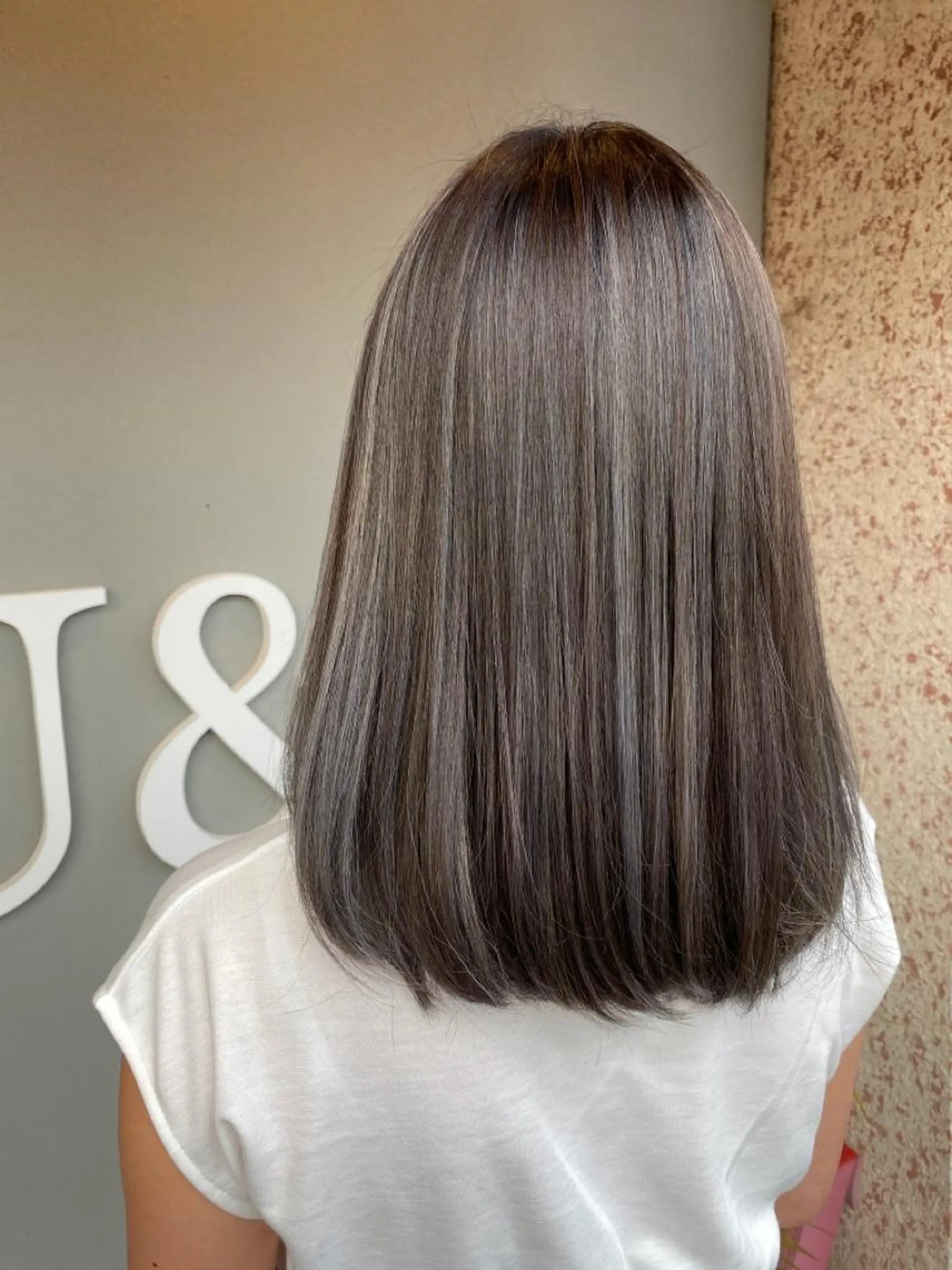 セミロング カット ヘアカラー トリートメント U&i所属・平田 広大のヘアスタイル