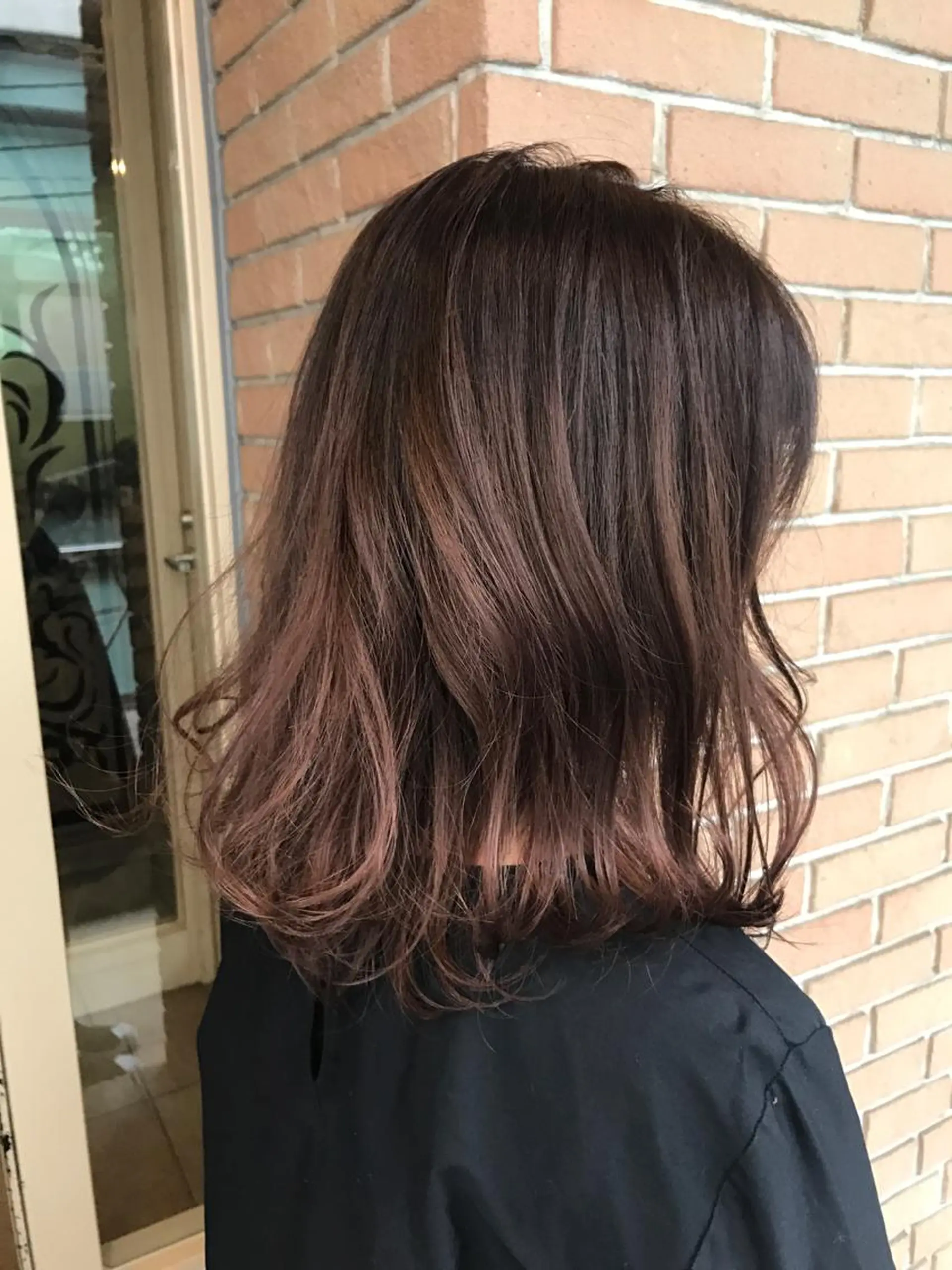 ミディアム カラー ピンクカラー 高比良 剛のヘアスタイル