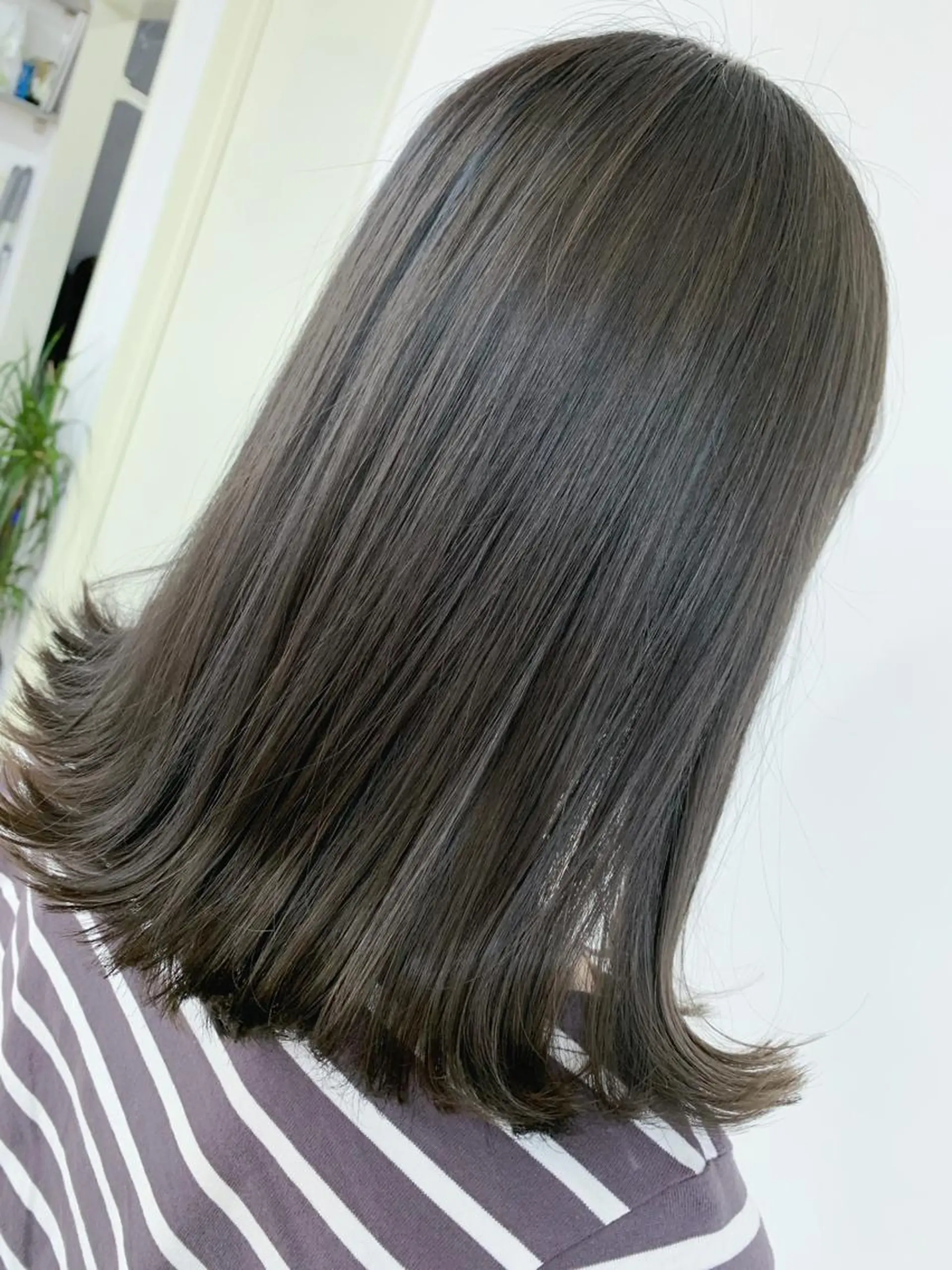 セミロング ヘアカラー トリートメント 🥇近藤 恭輔🥇 Recharme新保のヘアスタイル