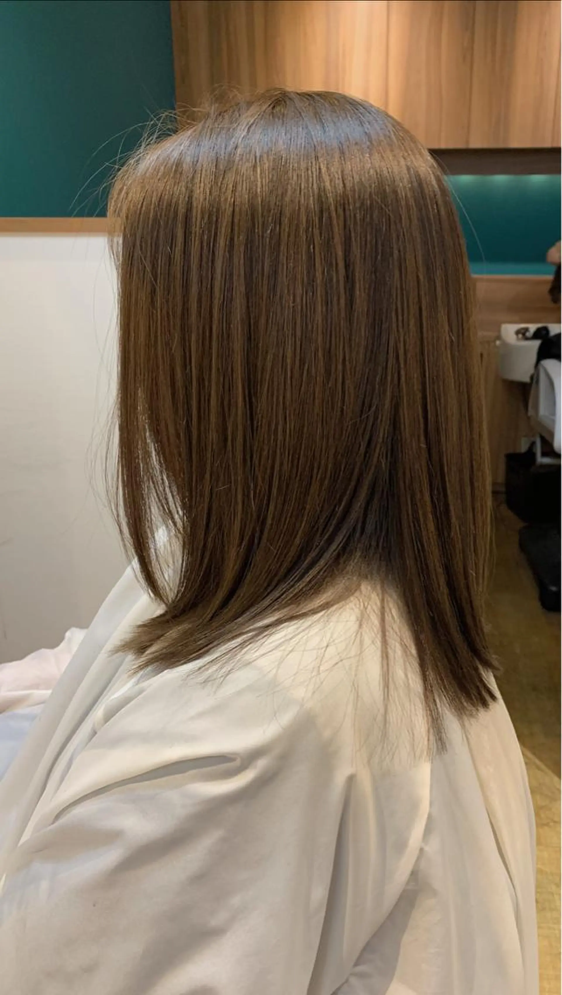 セミロング カラー ベージュカラー 透明感カラー カット ヘアカラー トリートメント ACE所属・高橋 侑李のヘアスタイル