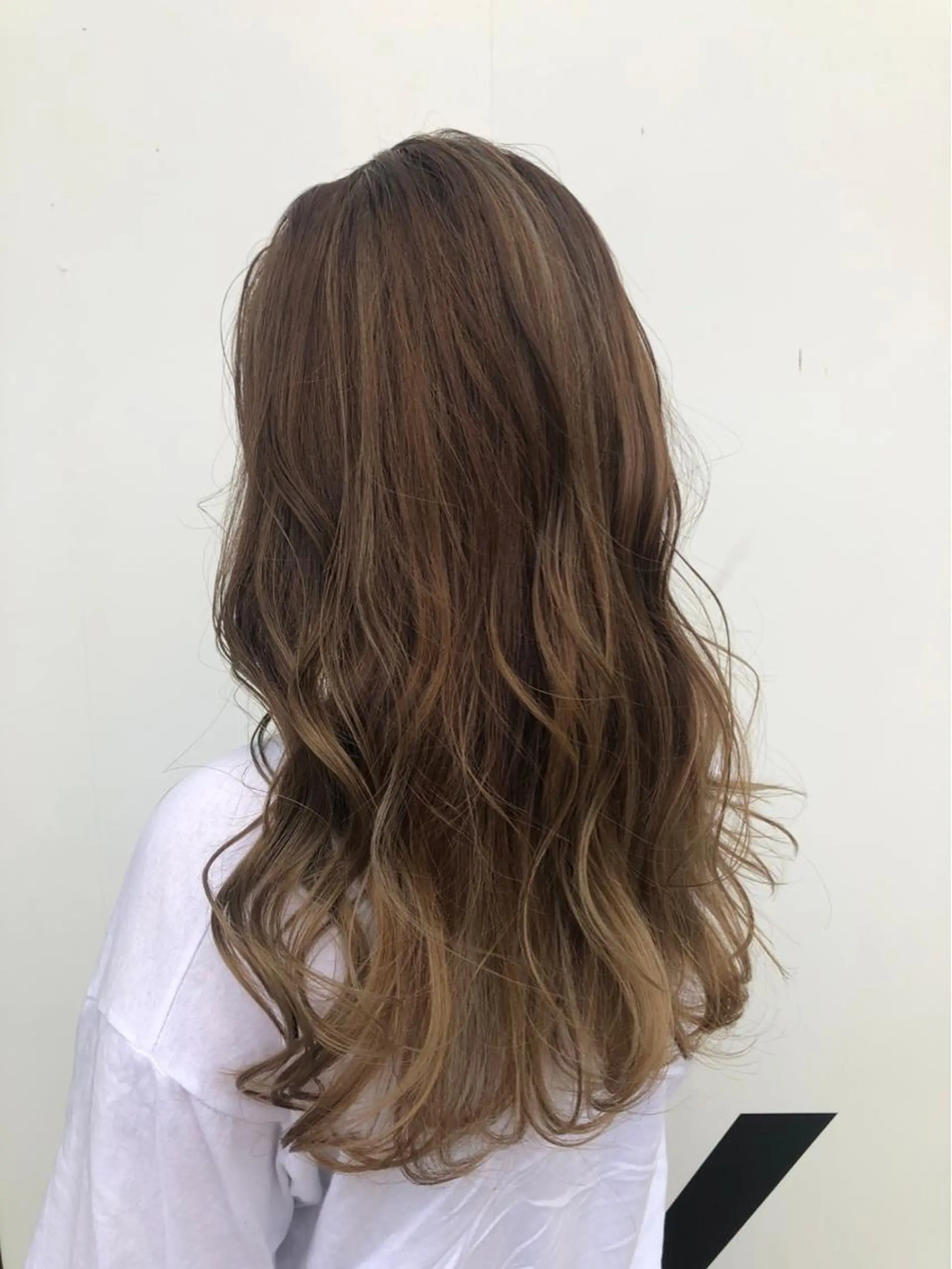 ロング カラー 韓国🩵海外ヘア 宮川華奈のヘアスタイル