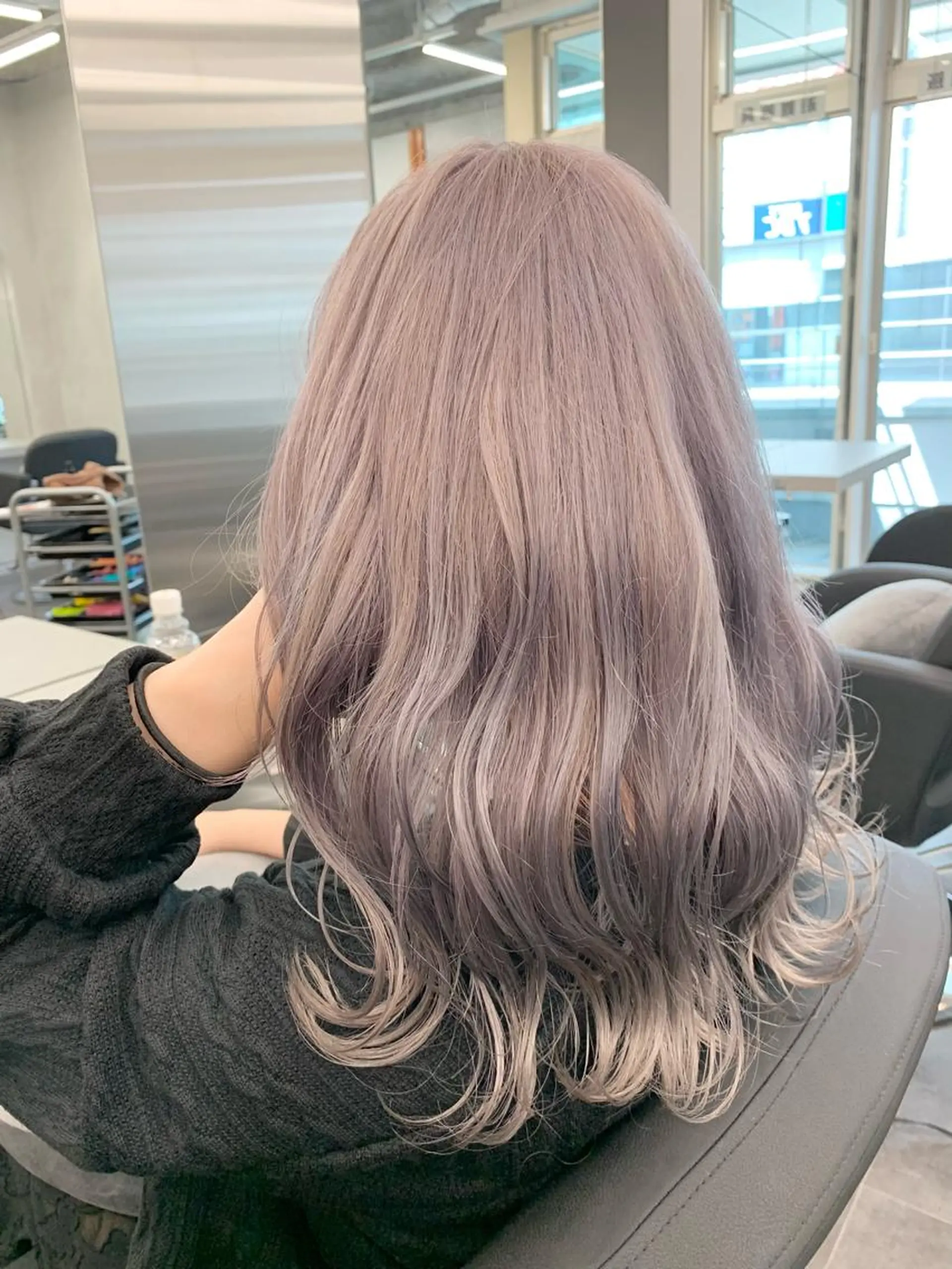ロング カラー ブリーチ 透明感カラー ダブルカラー イヤリングカラー ハイライトカラー 店長担当🌟 矢吹ガブリエル🌟のヘアスタイル