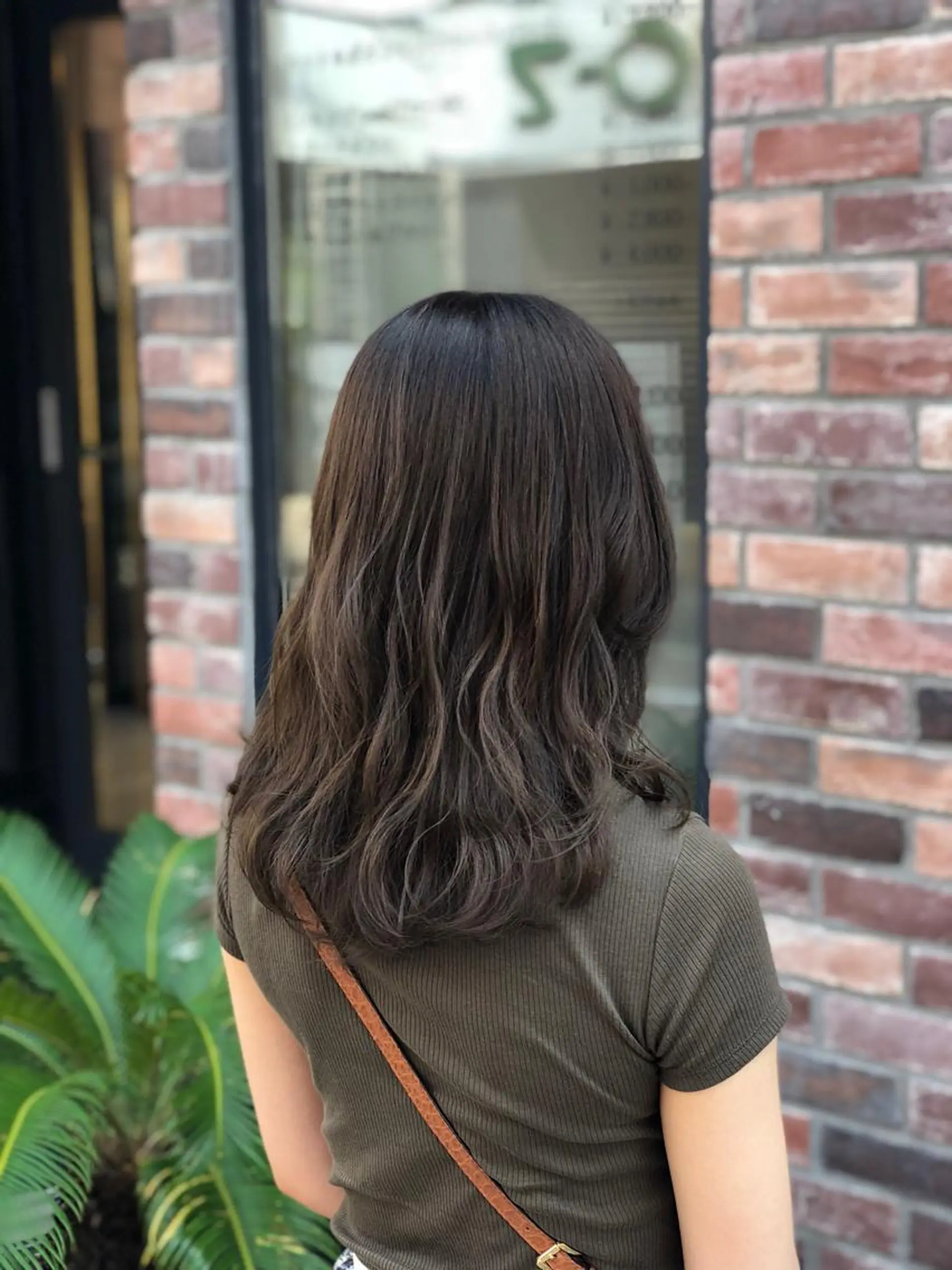 セミロング FENICE onthe beach所属・永井大樹✨ 透明感カラー✨のヘアスタイル
