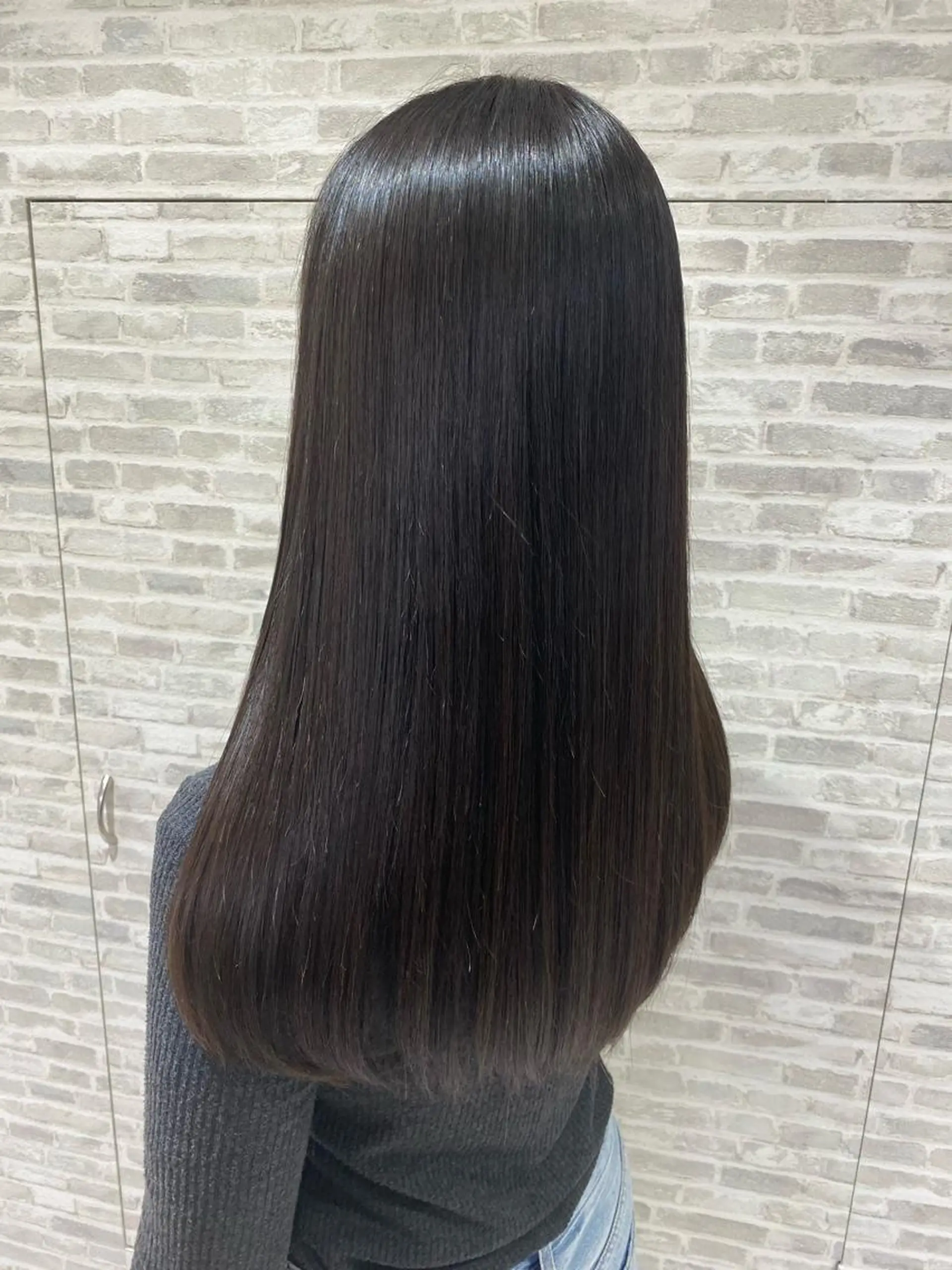 ロング 縮毛矯正 トリートメント 小金丸 里沙のヘアスタイル