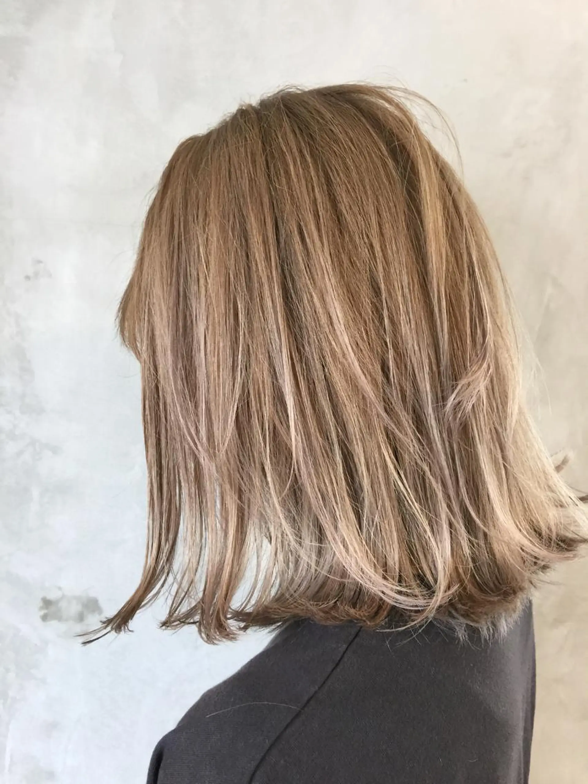 ミディアム fil横浜店長パーマ ブリーチ特化TOMOのヘアスタイル