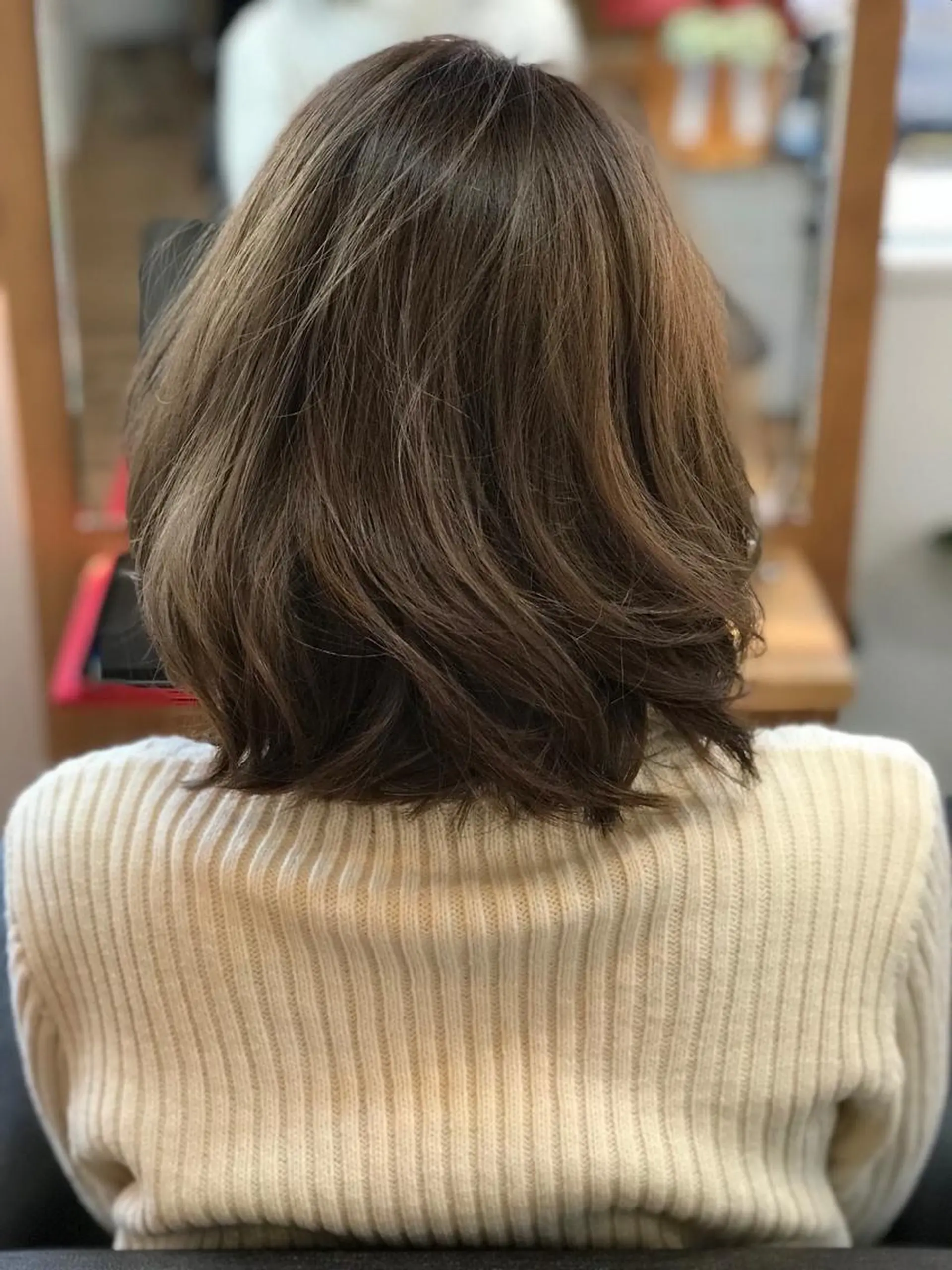ミディアム カラー イルミナカラー カット ヘアカラー トリートメント 松本 俊樹のヘアスタイル