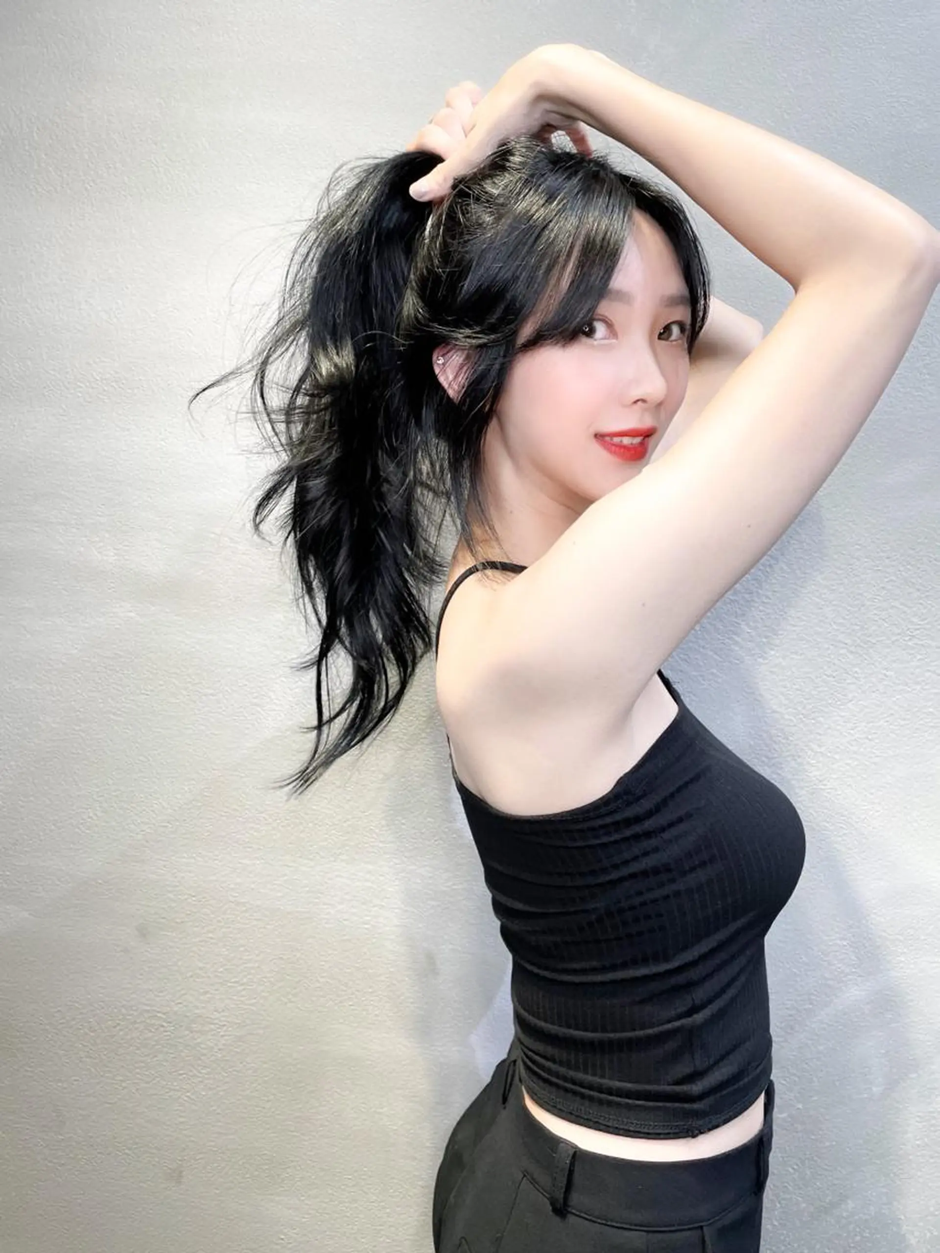 ロング カラー アディクシーカラー ベージュカラー 黒髪 ブリーチ ブルーカラー ブリーチなし透明感カ ラー×韓国ヘア♡ヒデのヘアスタイル