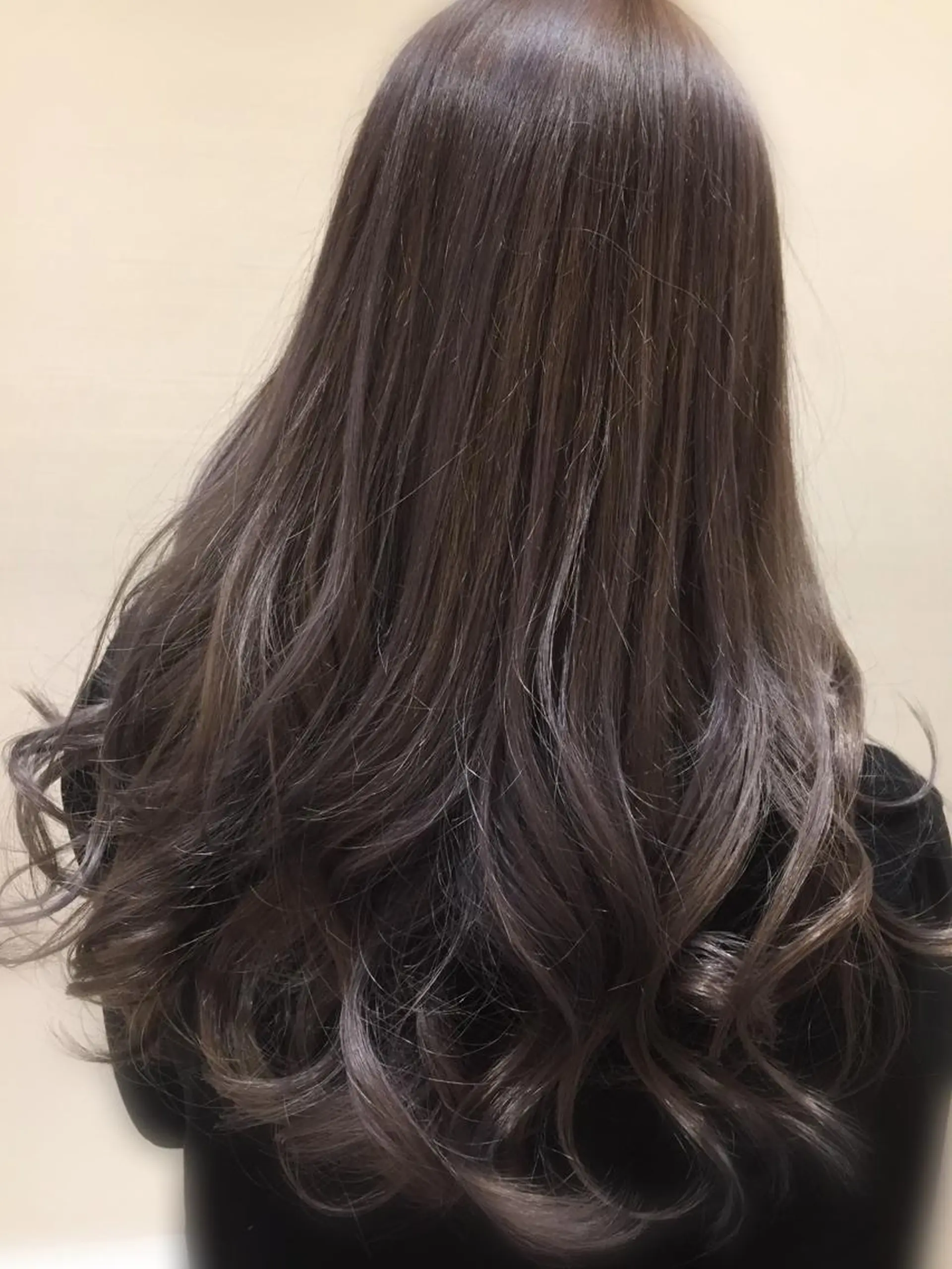 セミロング カラー 美容歴18年以上🌈 山口のヘアスタイル